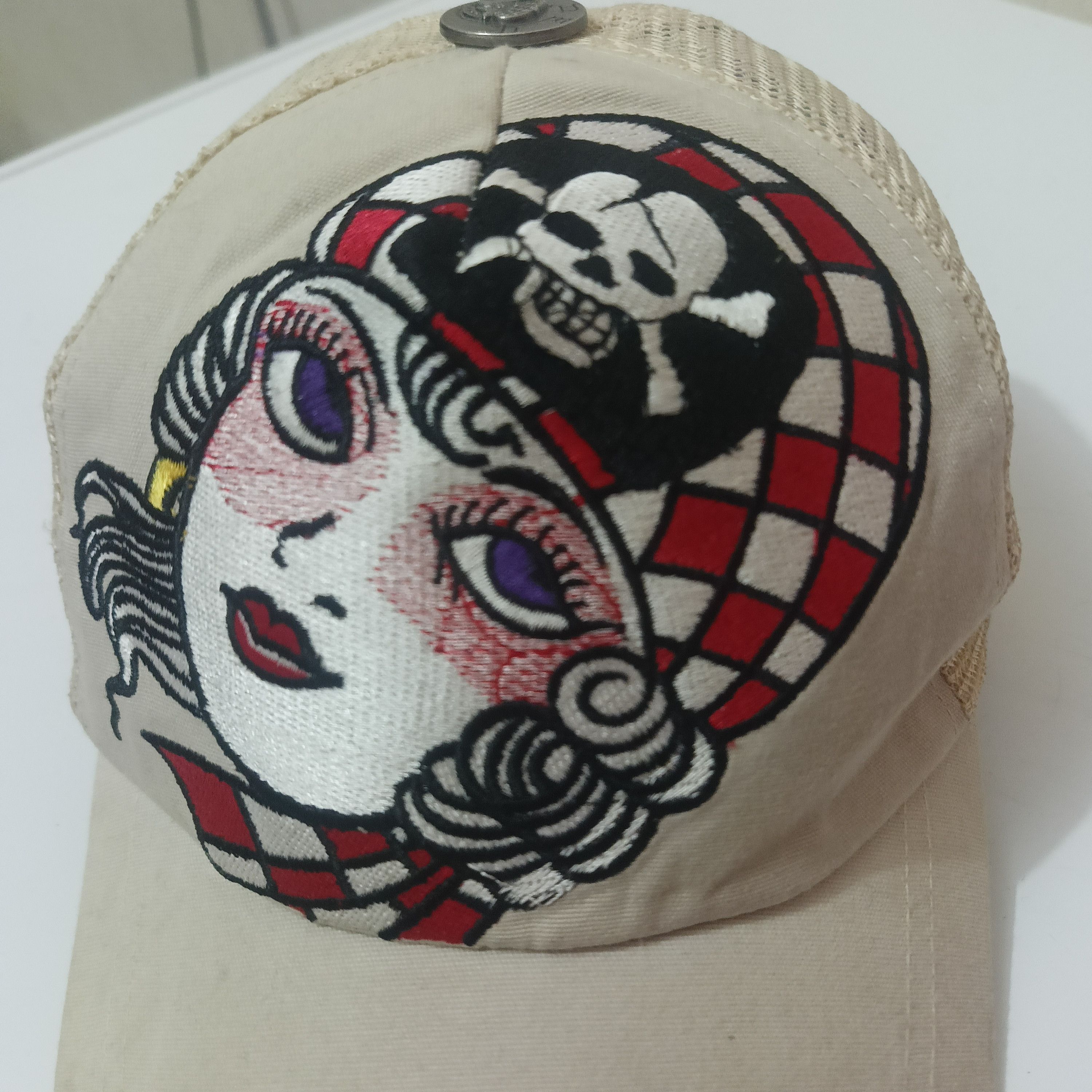 Designer × Japanese Brand Distressed trucker cap inspired ed hardy trucker cap Size ONE SIZE - 3 Thumbnail