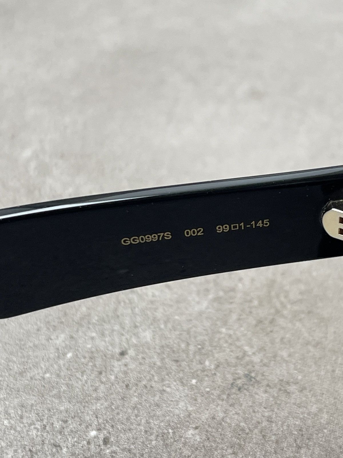 Gucci !DS! Gucci GG0997S Black Shield Sunglasses Size ONE SIZE - 12 Thumbnail