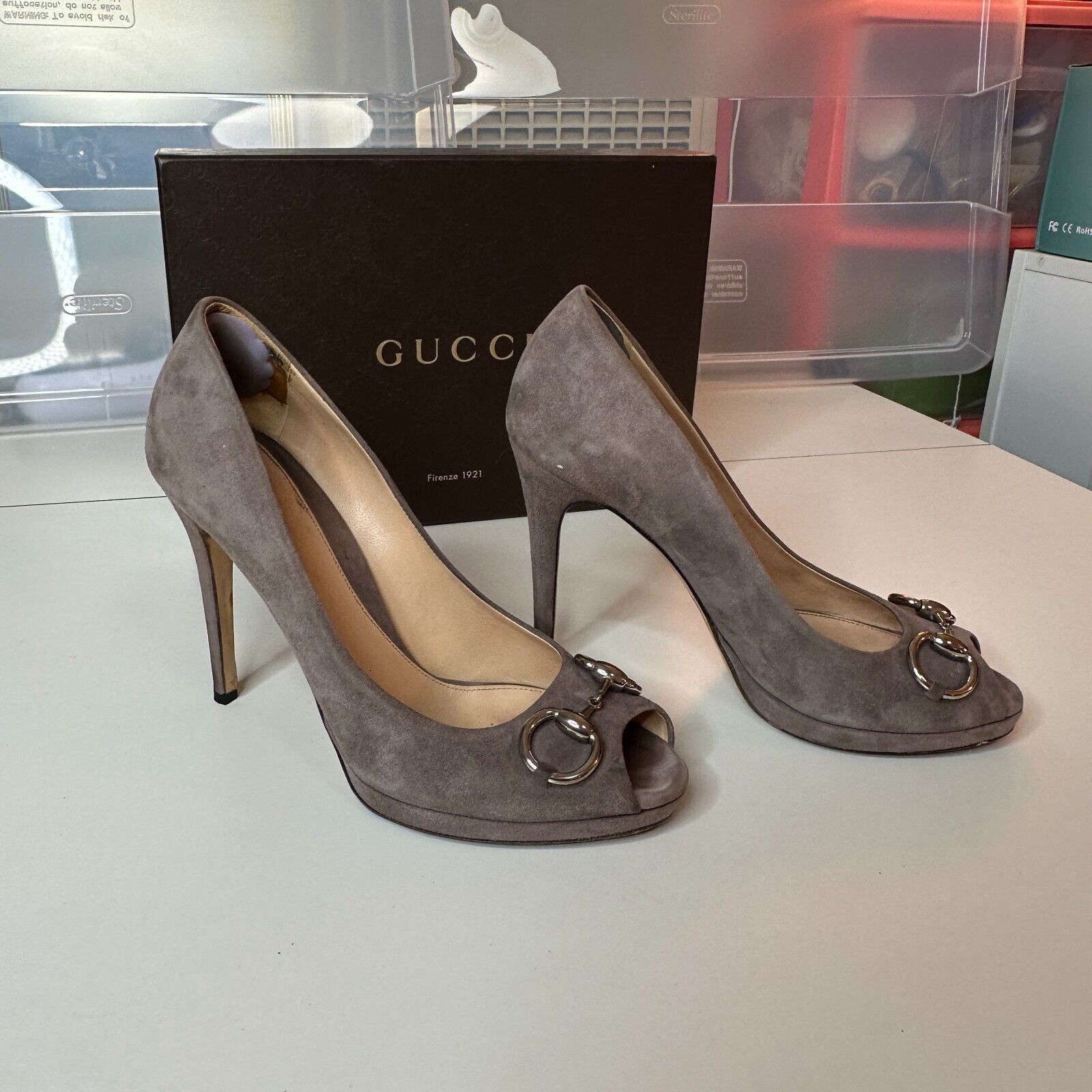 Gucci Gucci Kid Scamosciato Gray Suede Open Toe Stiletto 38 Size US 7.5 / IT 37.5 - 12 Thumbnail