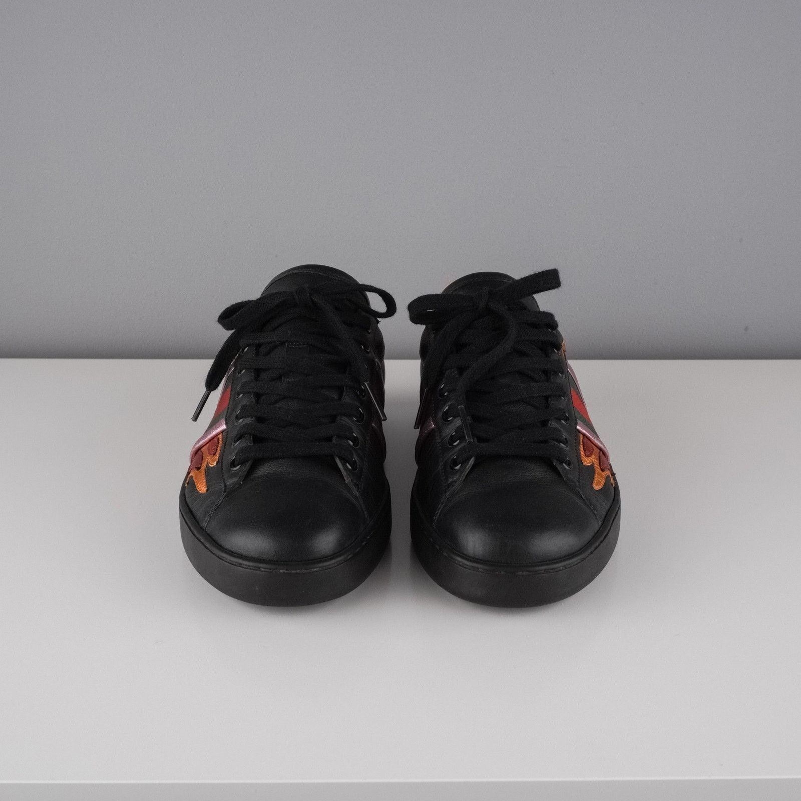 Gucci Gucci ace flame logo black leather sneakers Size US 6 / EU 39 - 2 Thumbnail