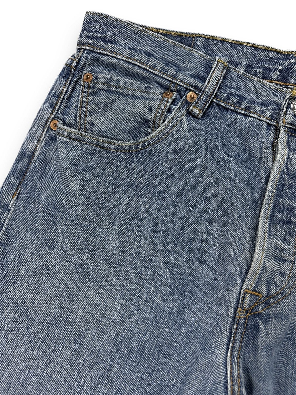 Levi's Vintage Levis 501 Jeans Washed Blue Denim Men’s Size W32 L32 Size US 32 / EU 48 - 16 Thumbnail