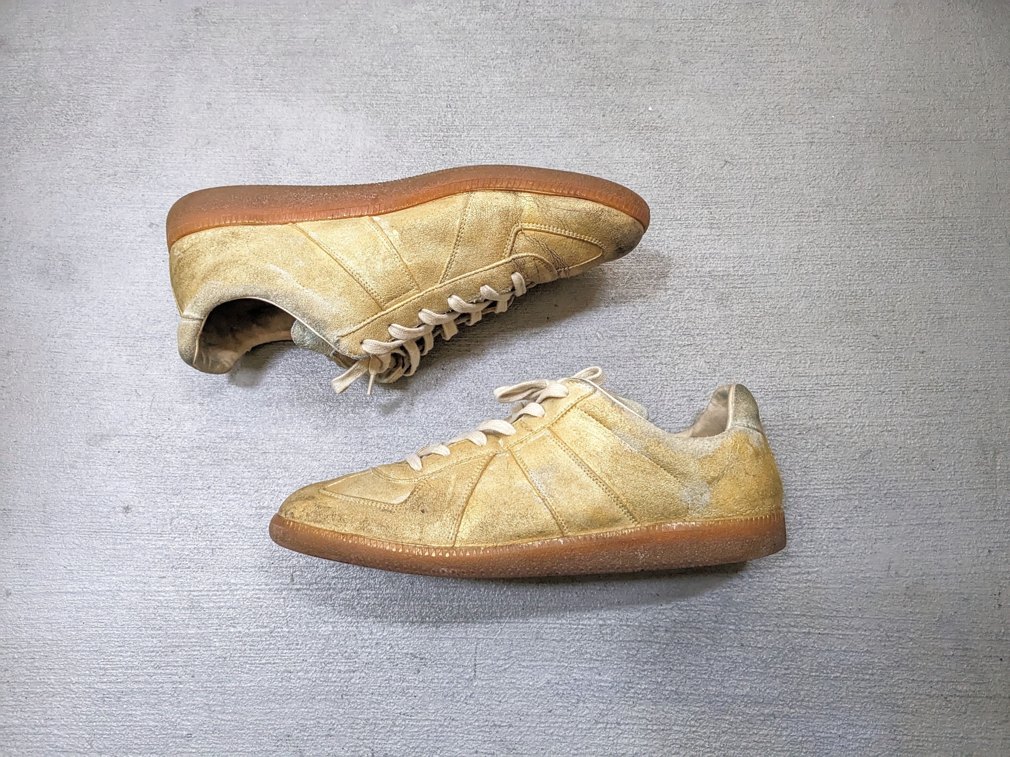 Image of Maison Margiela Gat Replica Gold 11 44 Low Tops Leather Shoes, Men's