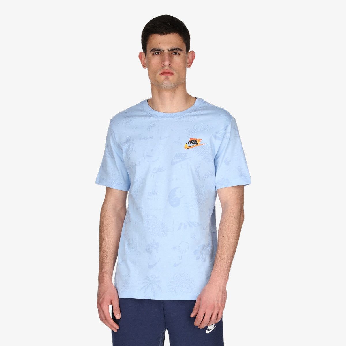 Nike NIKE MENS SPORTSWEAR SPRING BREAK TEE SHIRT Size US L / EU 52-54 / 3 - 1 Thumbnail