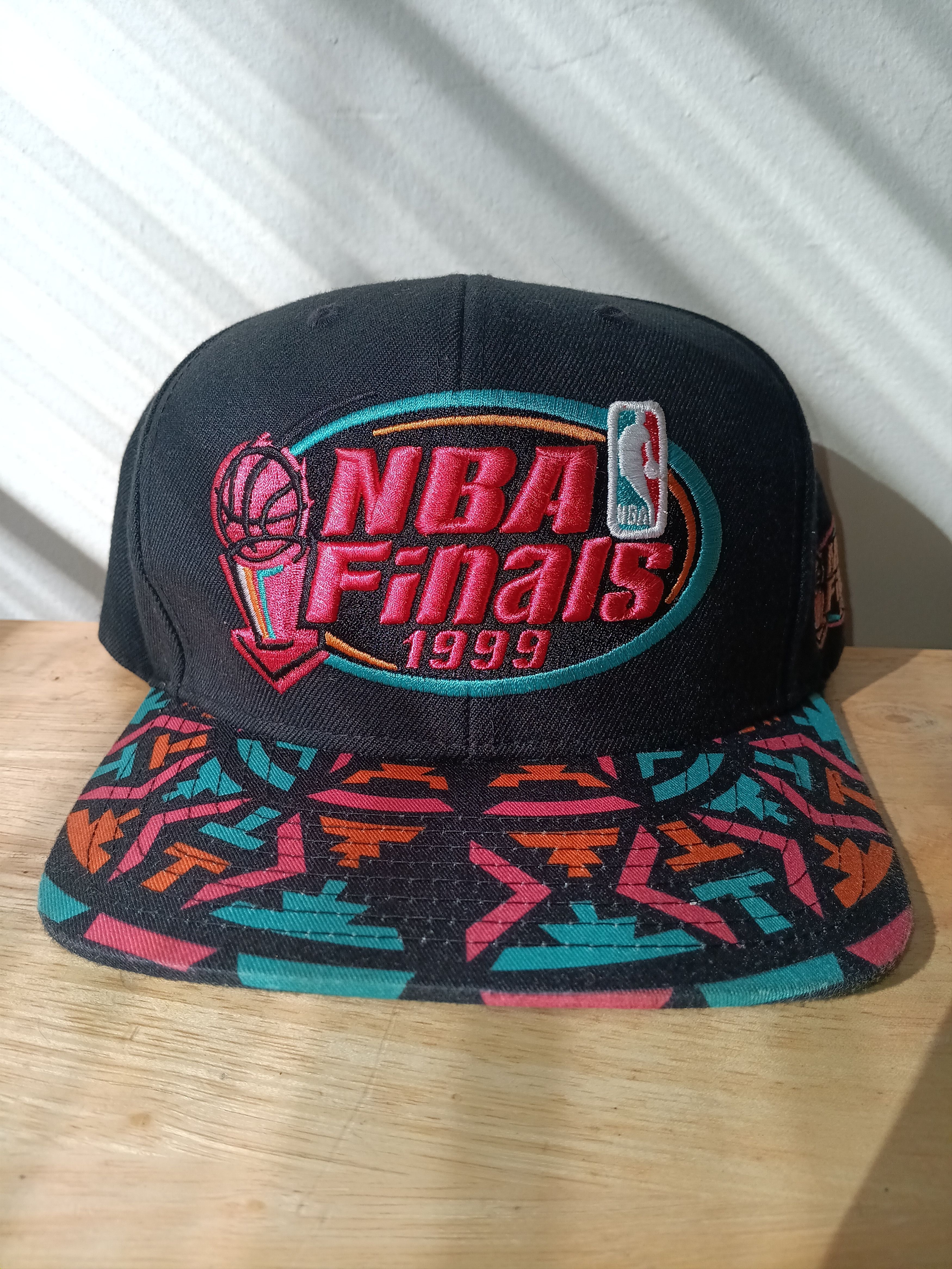 Mitchell & Ness 1999 NBA Finals Snapback San Antonio Spurs Size ONE SIZE - 1 Thumbnail
