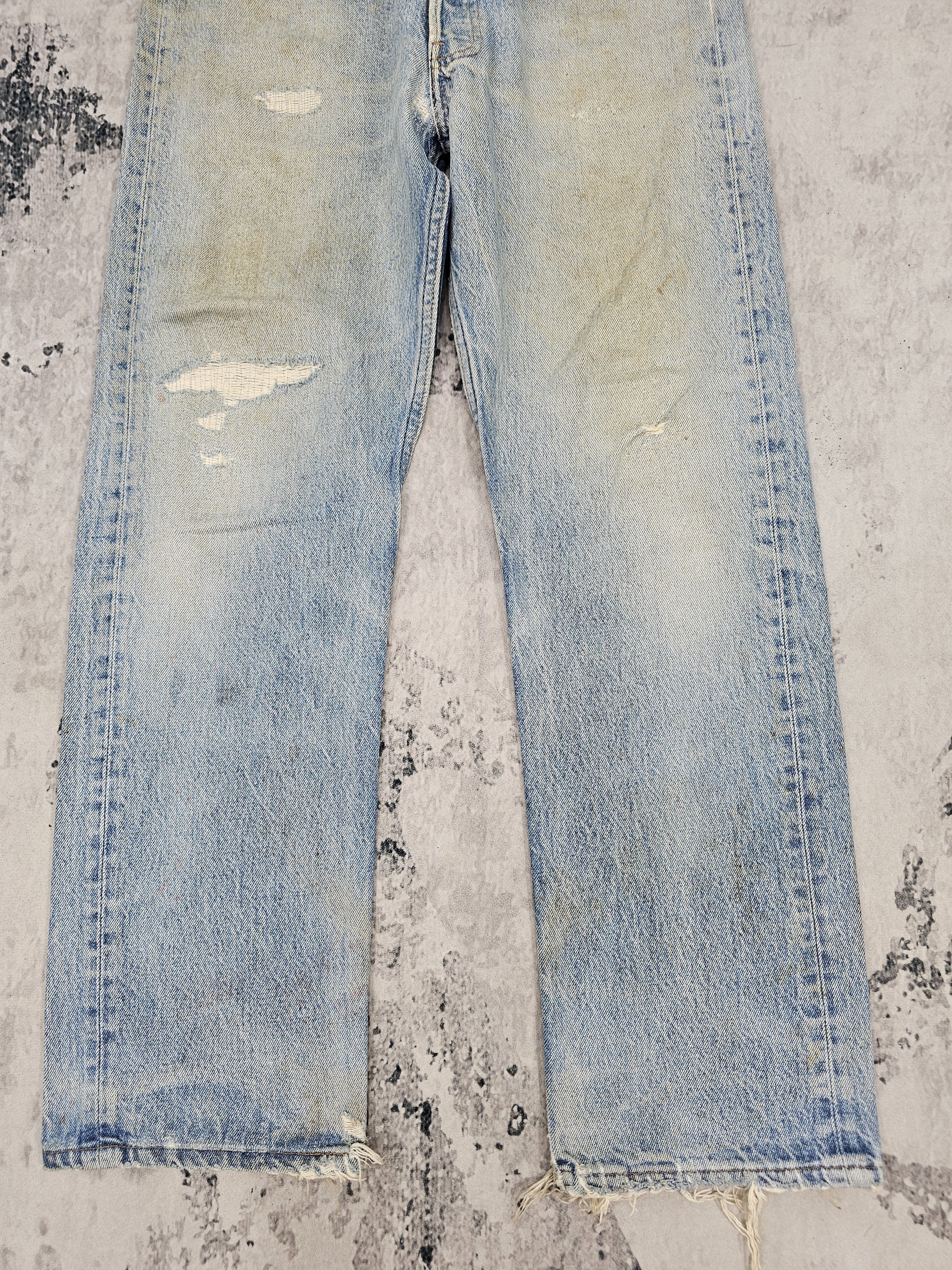 Levi's Vintage Clothing Vtg 90'S LEVIS 501 Ripped Yellow Stain Faded Jeans L0496 Size US 33 - 3 Thumbnail