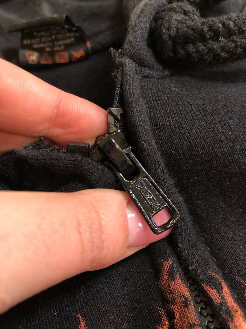 Vintage Vintage Wild Y2K Grunge Zip-Up Hoodie Men’s Size US L / EU 52-54 / 3 - 13 Thumbnail