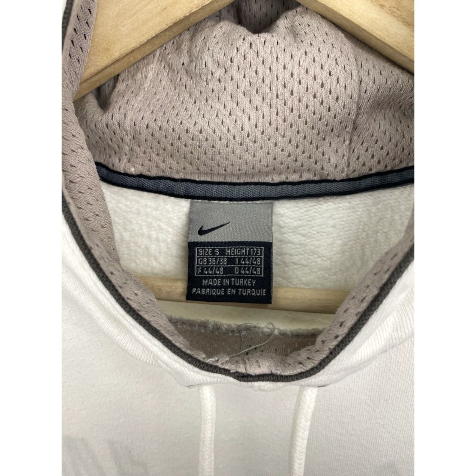 Nike VINTAGE Nike Athletics Boxy Hoodie Mens S White 90s Retro Y2K Rare Hoodie Size US S / EU 44-46 / 1 - 5 Thumbnail