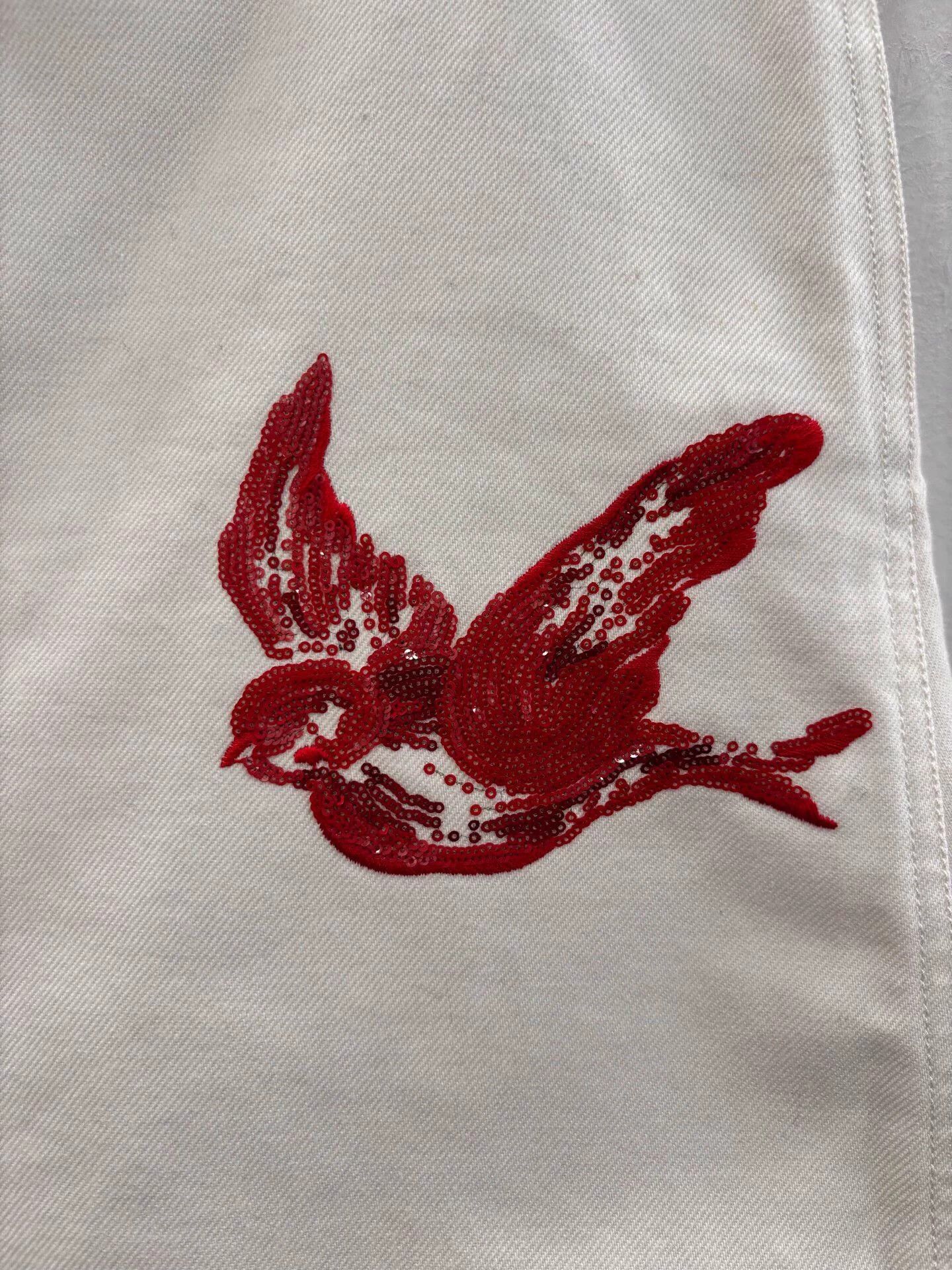 Miu Miu Miu Miu white all over red sequin pigeon logo skirt 40 Size 27" / US 4 / IT 40 - 3 Thumbnail