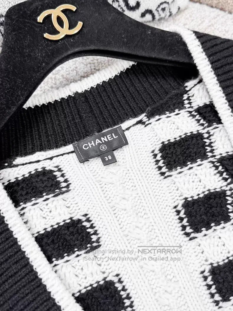 Chanel Chanel V-neck mosaic racing chess pattern pullover cashmer Size XS / US 0-2 / IT 36-38 - 5 Thumbnail
