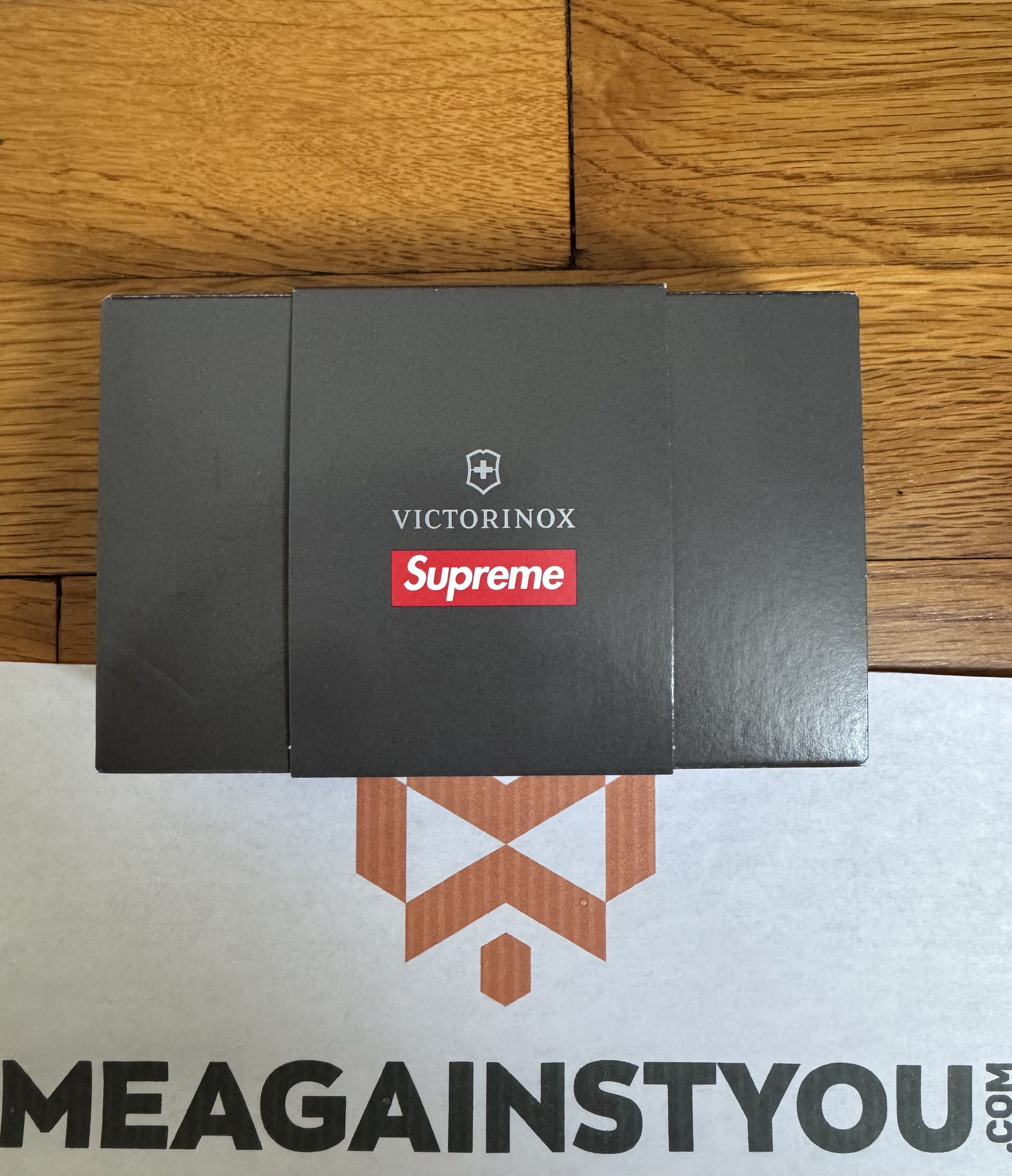Supreme Supreme Victorinox Classic Alox Knife Size ONE SIZE - 1 Thumbnail