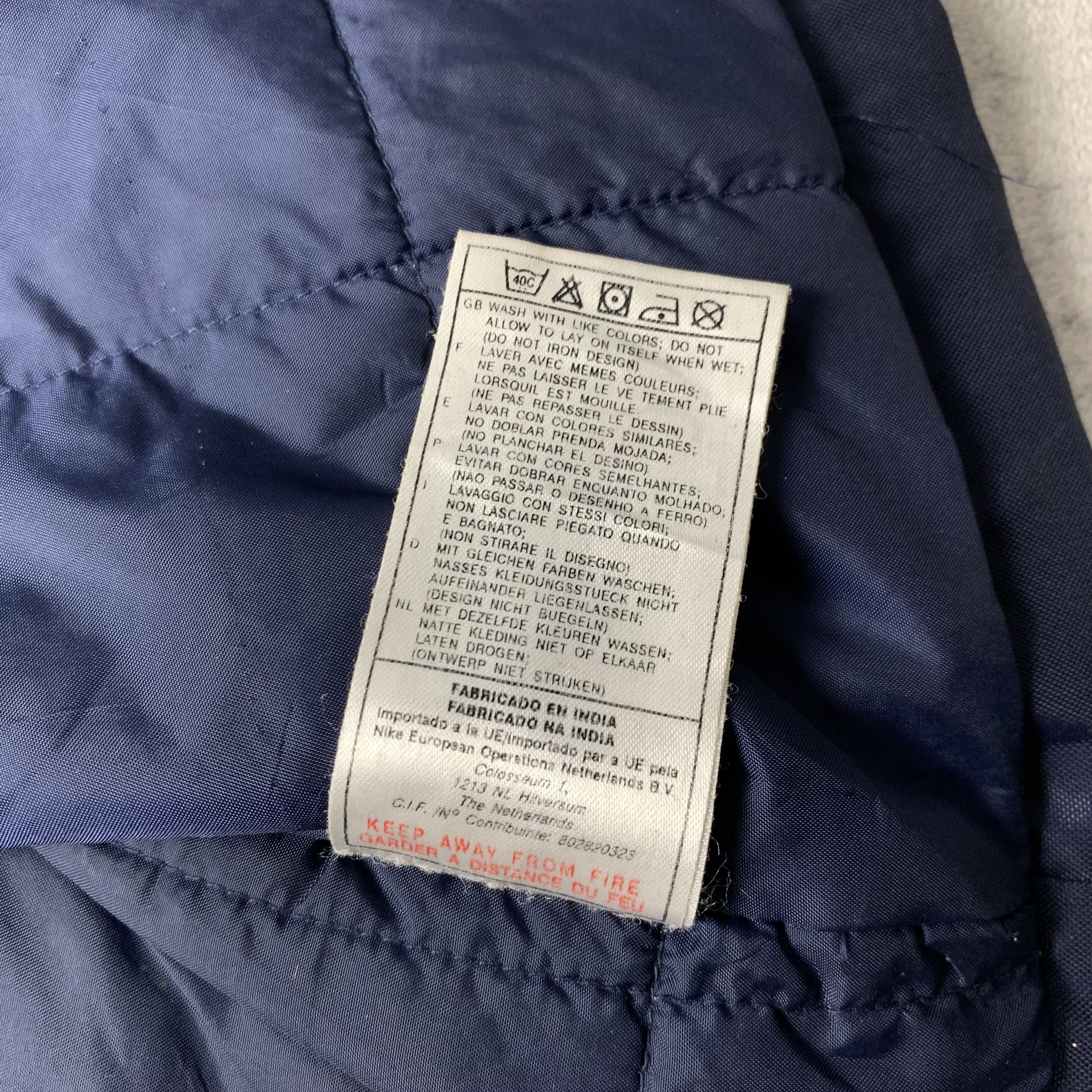 Nike Vintage Nike Y2K Coat Puffer Jacket Size US S / EU 44-46 / 1 - 11 Thumbnail