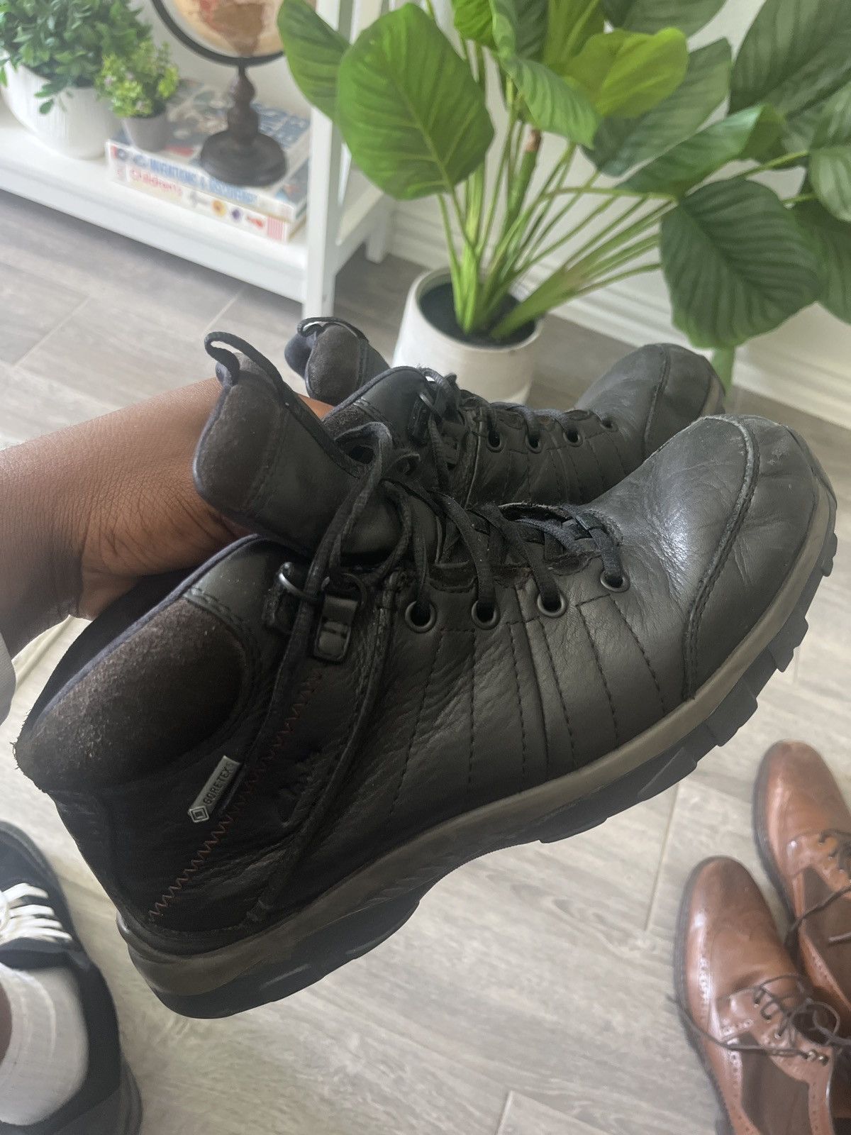 Clarks clark’s goretex boots Size US 10 / EU 43 - 1 Thumbnail