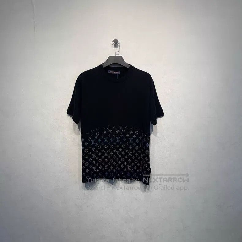 Louis Vuitton Louis Vuitton Hemline gradient rhinestone logo short sleev Size US L / EU 52-54 / 3 - 1 Thumbnail