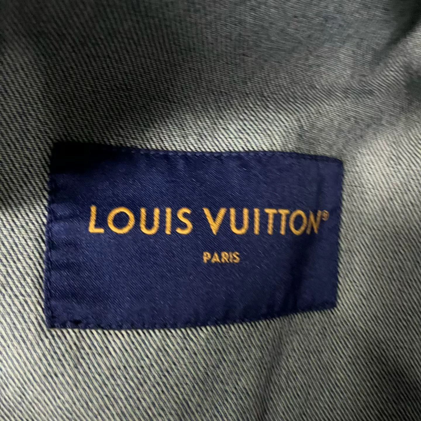 Louis Vuitton louis vuitton blue logo long sleeve denim jacket Size US L / EU 52-54 / 3 - 2 Thumbnail