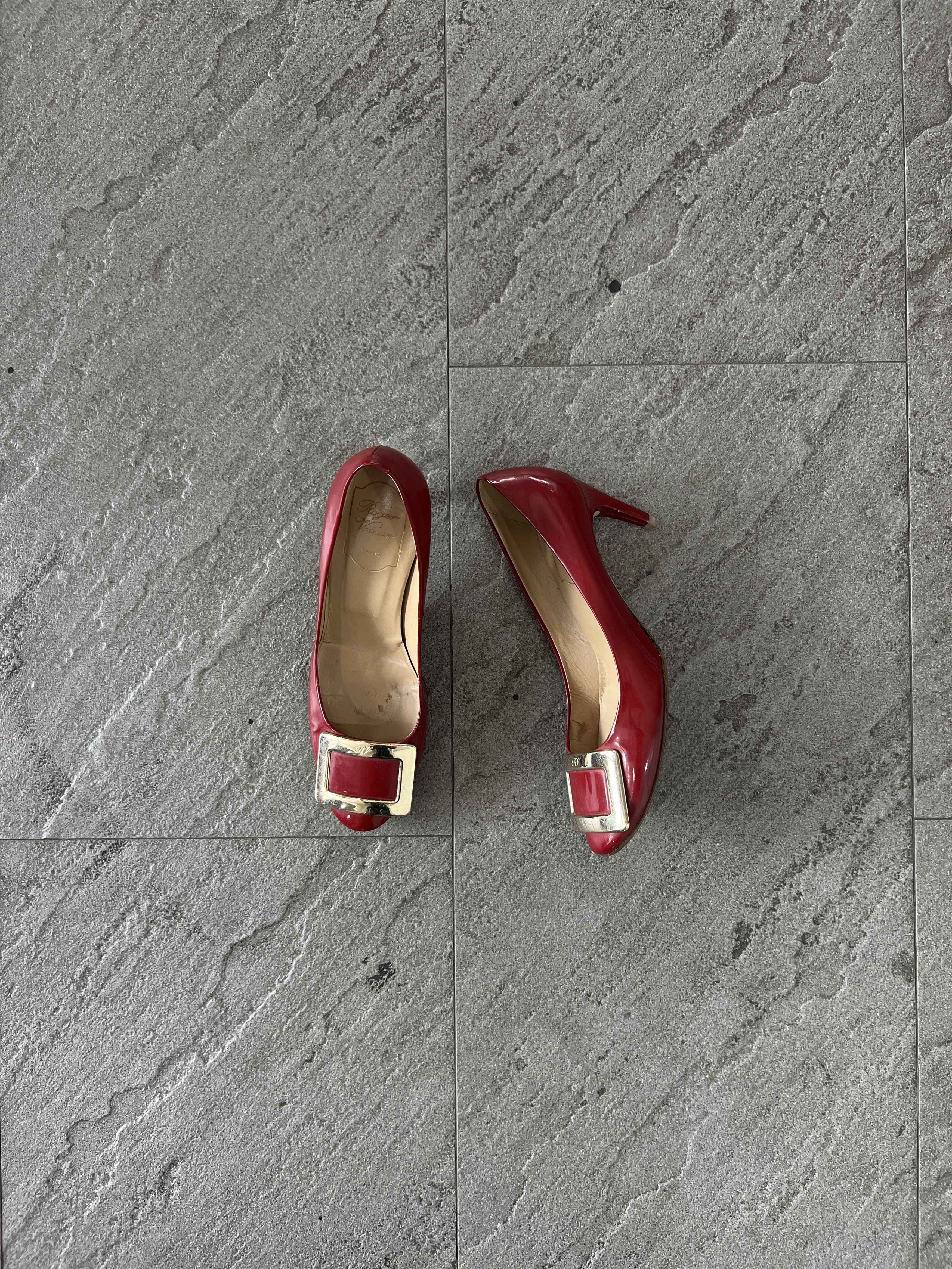 Roger Vivier Roger Vivier Red Patent Buckle Heels Pumps 36.5 Size US 6.5 / IT 36.5 - 2 Thumbnail