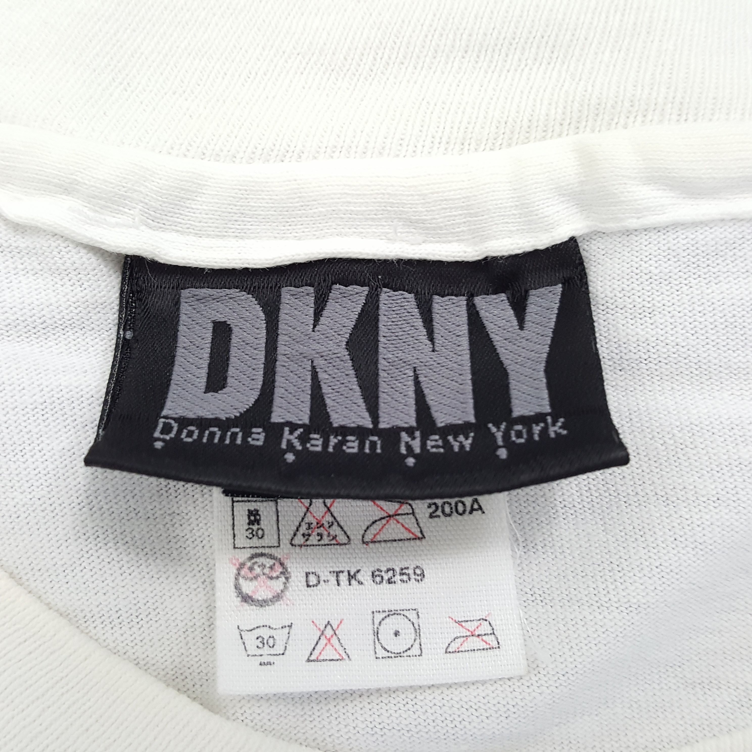 DKNY × Vintage Vintage DKNY New York Streetwear T-shirt Size US L / EU 52-54 / 3 - 5 Thumbnail