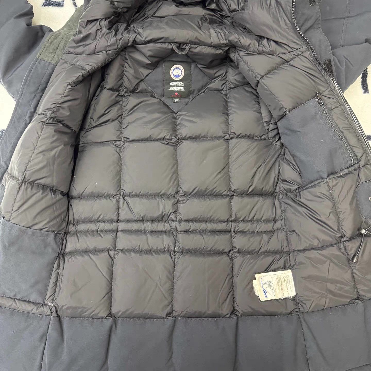 Canada Goose Canada Goose Navy Parka Down Jacket。 Q10 Size US S / EU 44-46 / 1 - 4 Thumbnail