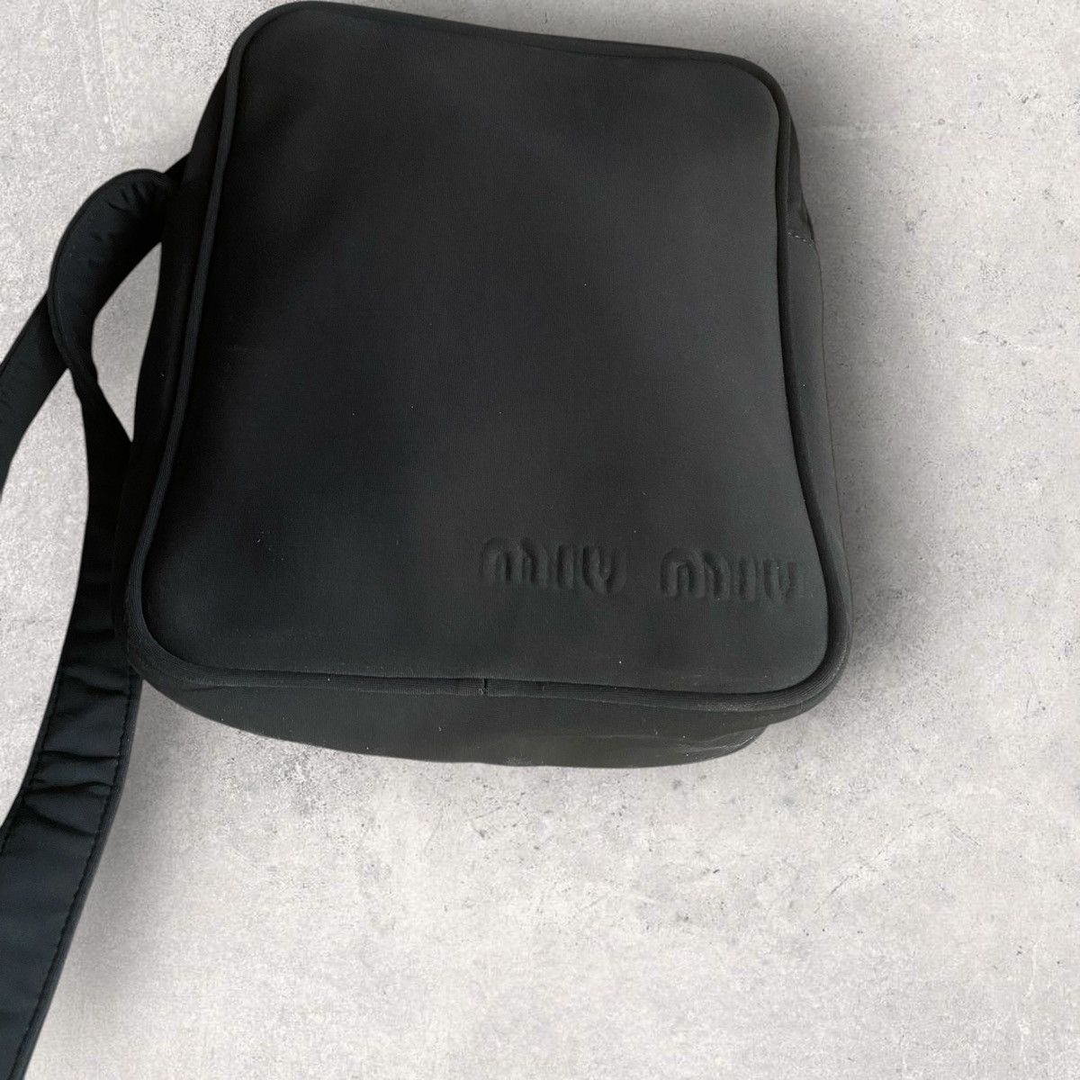 Miu Miu Miu Miu Logo Emboss Logo Bag Size ONE SIZE - 2 Thumbnail