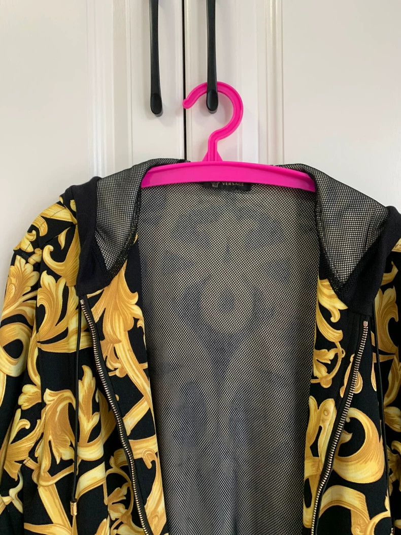 Versace Versace Baroque black and gold jacket coat Size US L / EU 52-54 / 3 - 2 Thumbnail