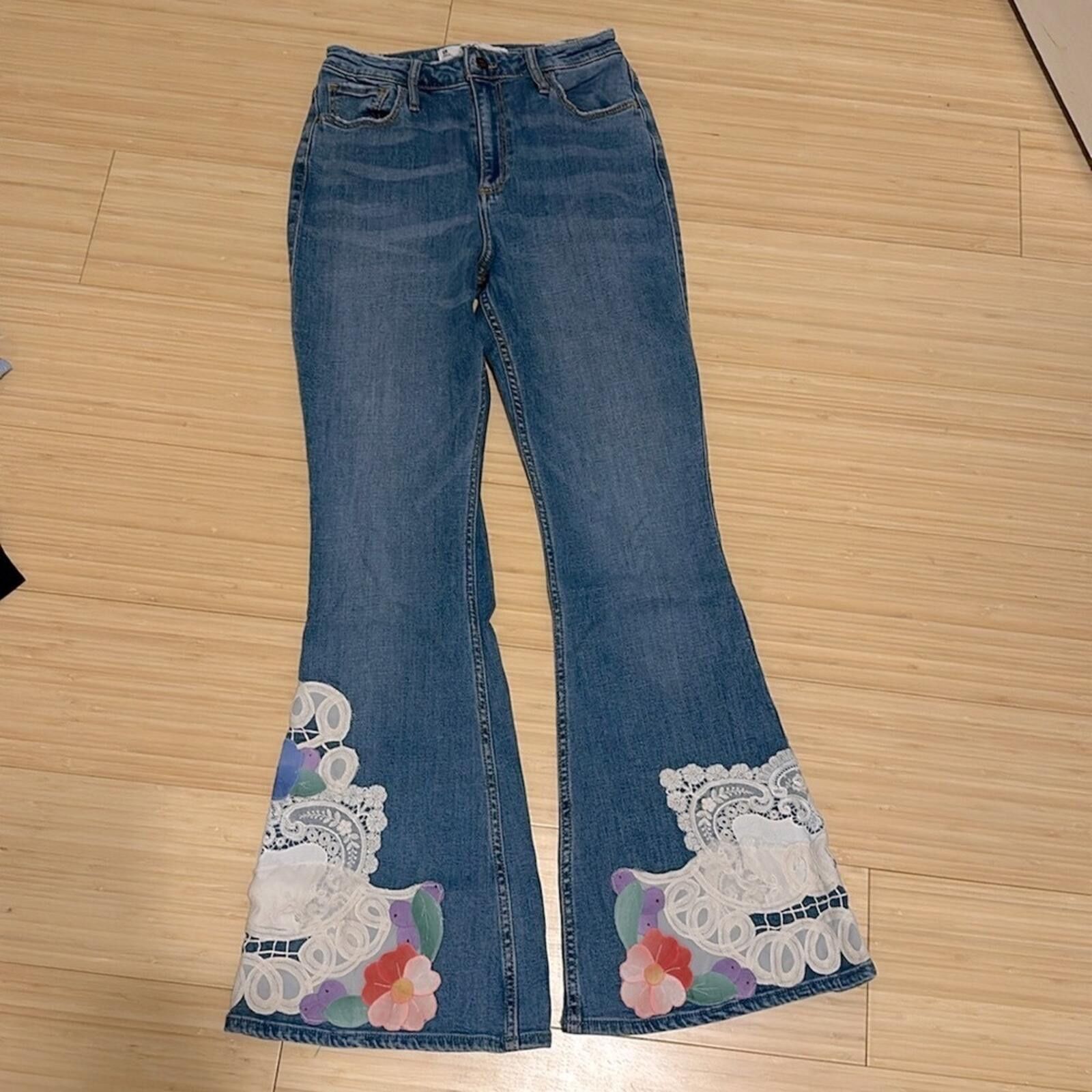 Other Hand embellished curvy high rise flare jeans Size 27" / US 4 / IT 40 - 2 Thumbnail