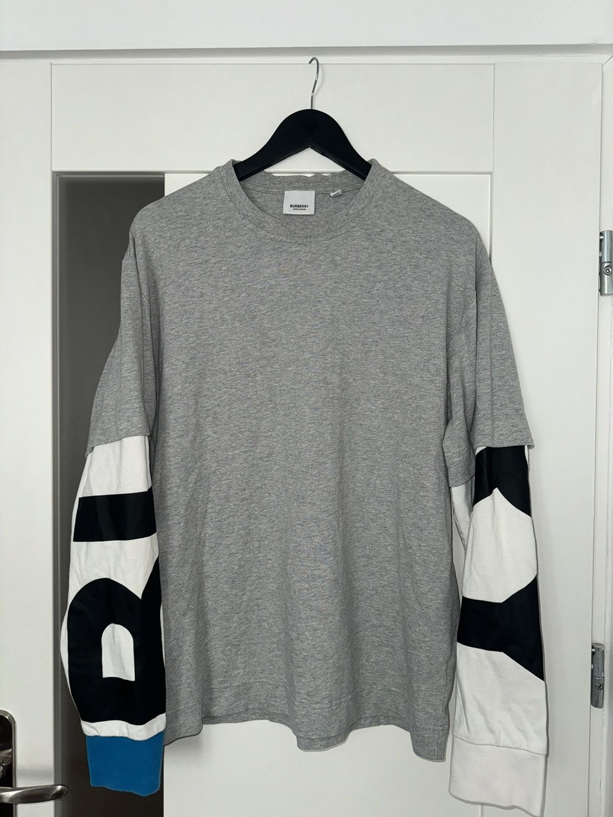 Burberry Fernford Double-Sleeve T-Shirt Burberry Size M Size US M / EU 48-50 / 2 - 1 Thumbnail