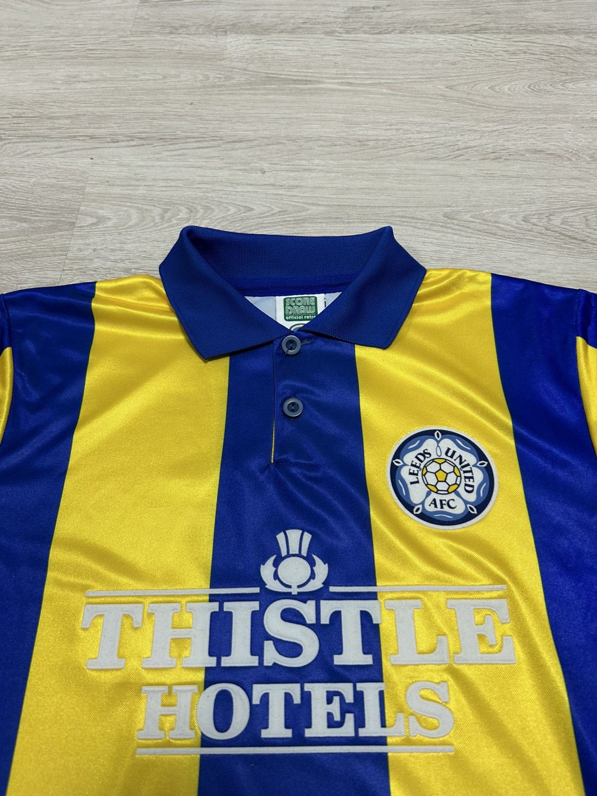 Asics LEEDS UNITED 1993-1994 FOOTBALL SHIRT JERSEY AWAY SCORE DRAW Size US M / EU 48-50 / 2 - 2 Thumbnail