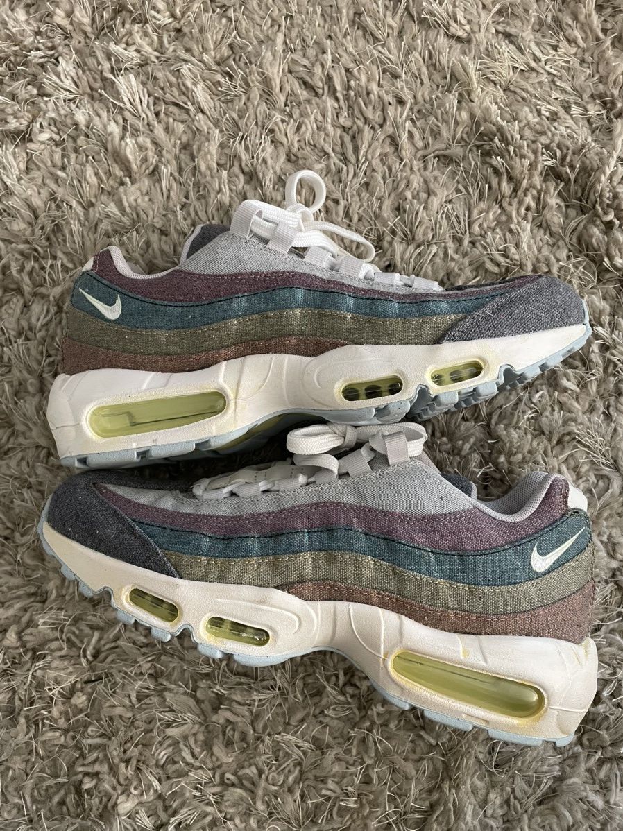 Nike Nike Air Max 95 Recycled Canvas Pack Size US 8 / EU 41 - 2 Thumbnail