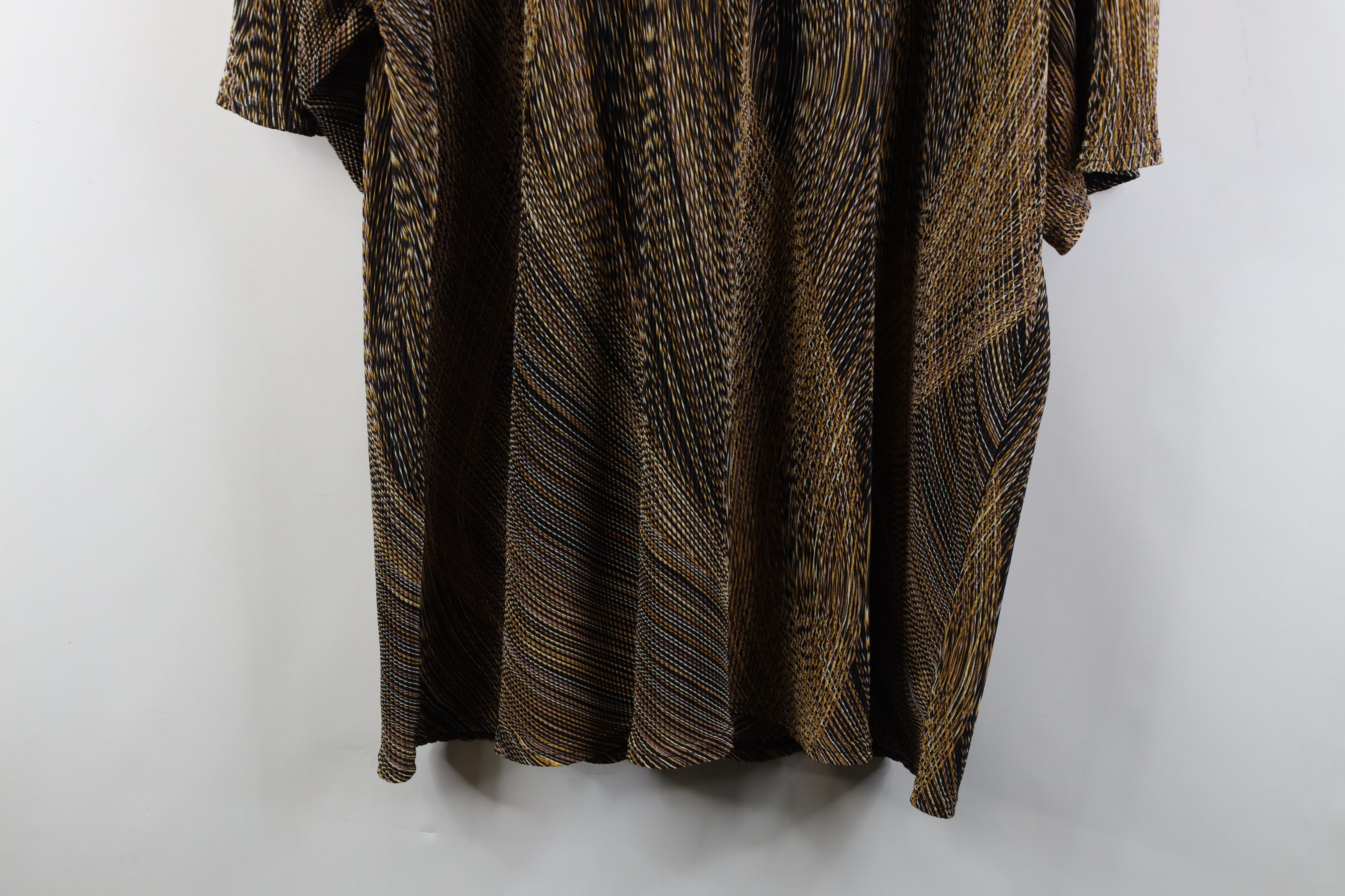 Vintage Vintage 90s Streetwear Earth Tone Ribbed Knit Button Shirt Size US XXL / EU 58 / 5 - 10 Thumbnail
