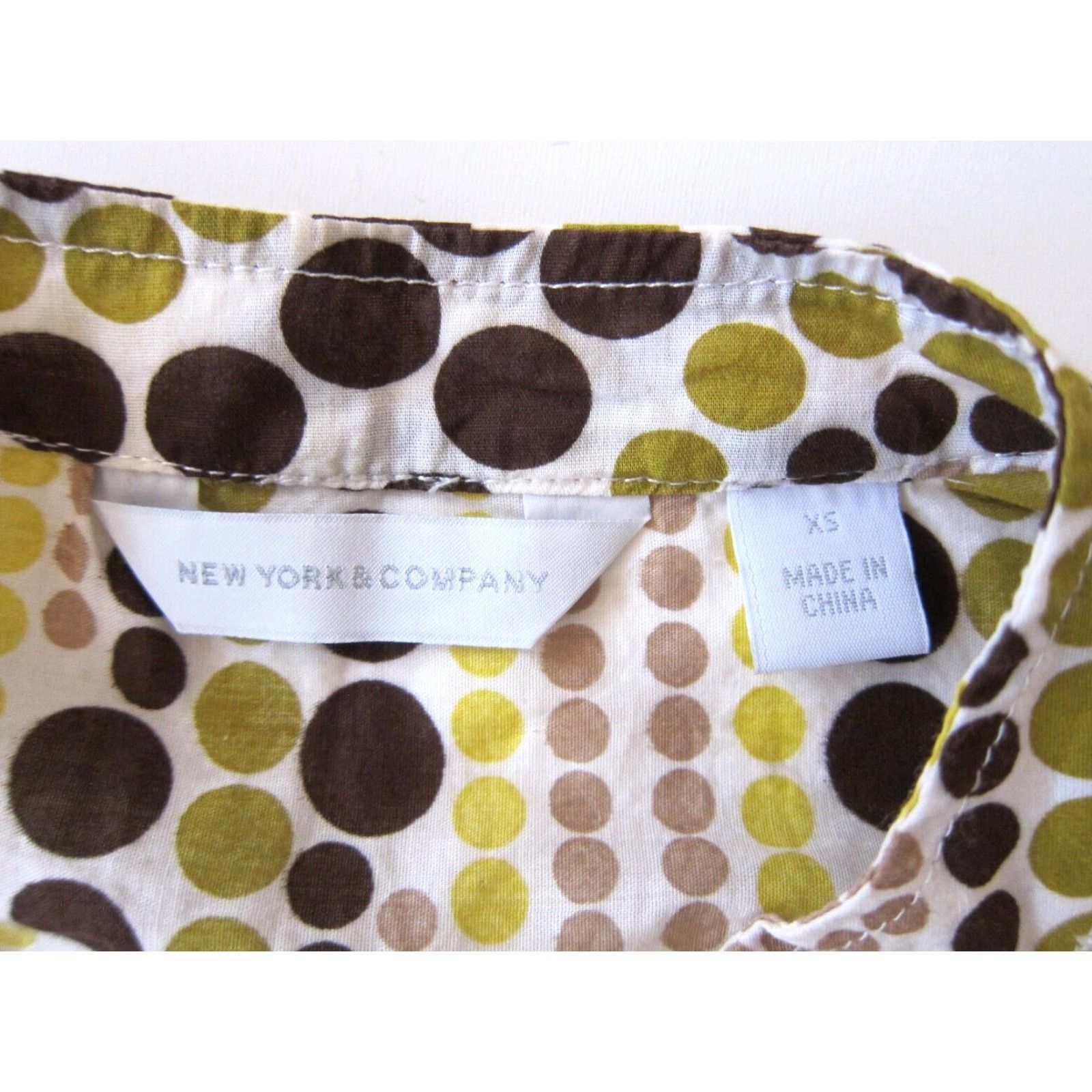 Vintage New York & Company Blouse XS V-Neck 3/4 Sleeve Polka Dot Tunic Shirt Womens Yellow Brown 100% Cotton Size XS / US 0-2 / IT 36-38 - 4 Thumbnail