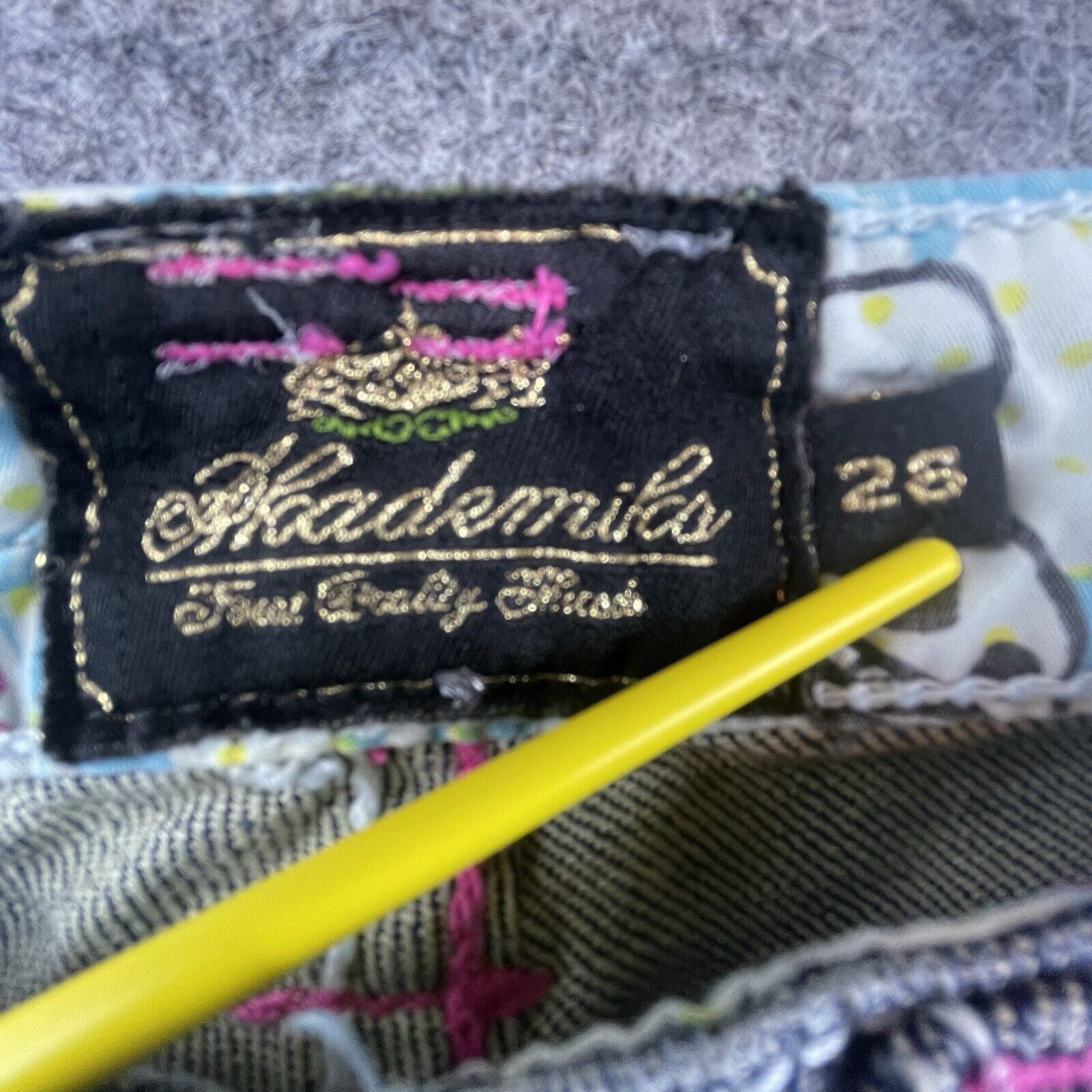 Akademiks Akademiks Jeans Womens 28 Boot Flap Pockets Rainbow Mushroom Size 28" / US 6 / IT 42 - 4 Thumbnail