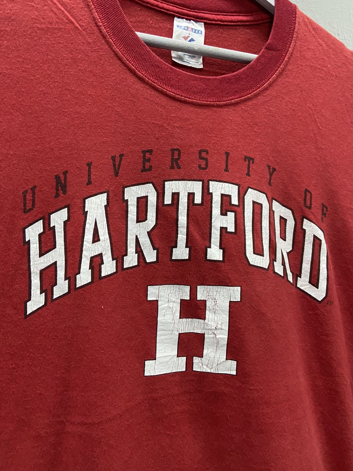 Jerzees UNIVERSITY OF HARTFORD VINTAGE TEE Size US L / EU 52-54 / 3 - 4 Thumbnail