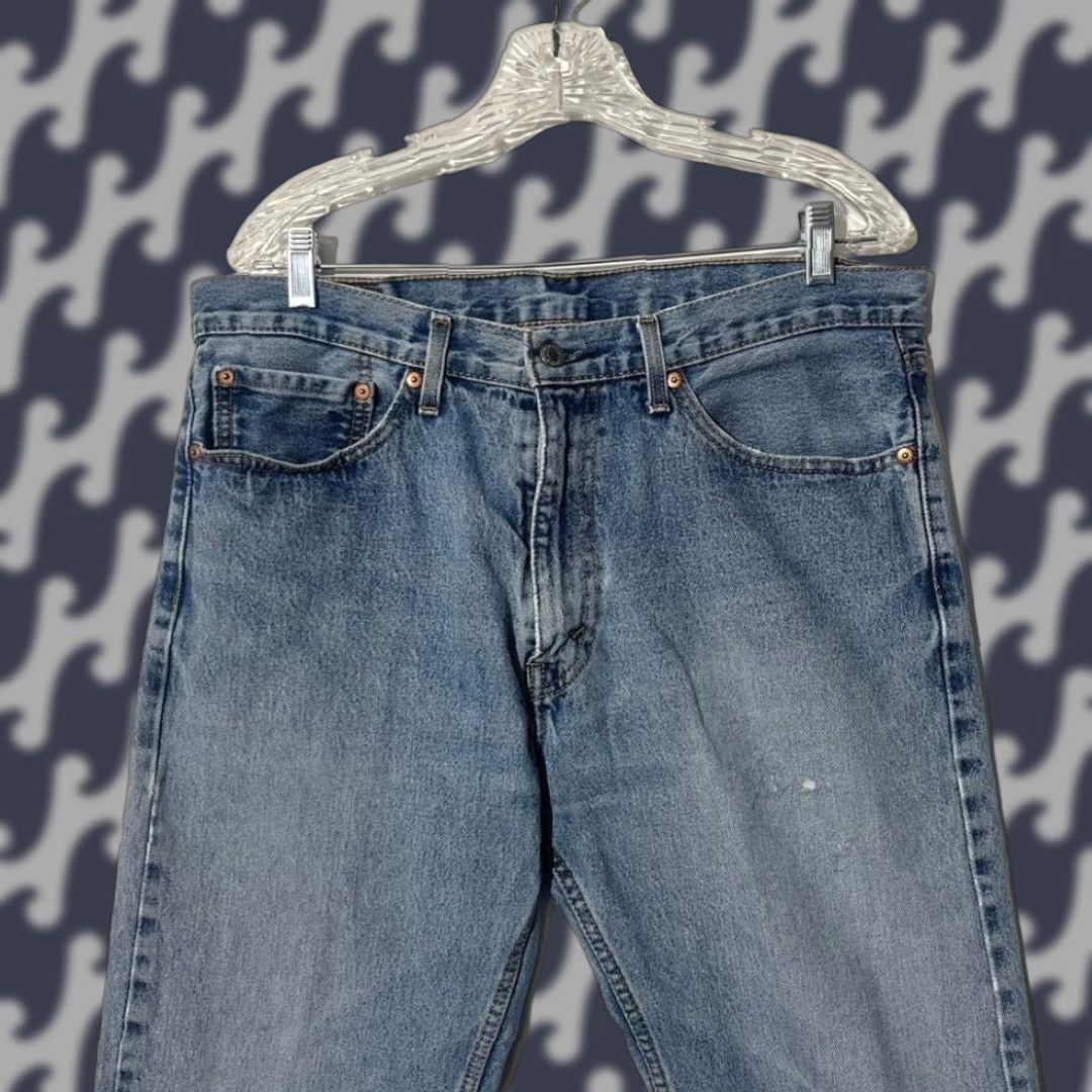 Levi's Levis 505 Regular Fit Straight Jeans Mens 36x30 Blue Denim 5-Pocket Cotton Denim Medium Wash Straight Mens 36 Inseam 30 in Waist 36 in Vintage No Size US 36 / EU 52 - 1 Thumbnail
