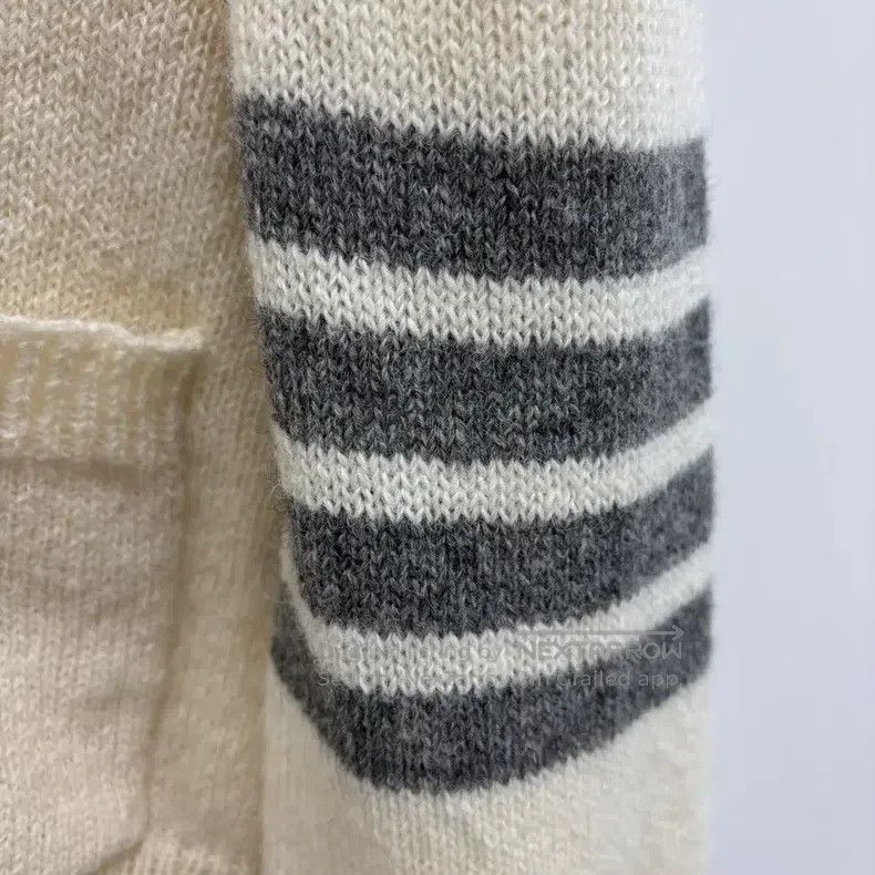 Thom Browne Thom Browne Diagonal Sleeve Label Cardigan Size US XXL / EU 58 / 5 - 2 Thumbnail
