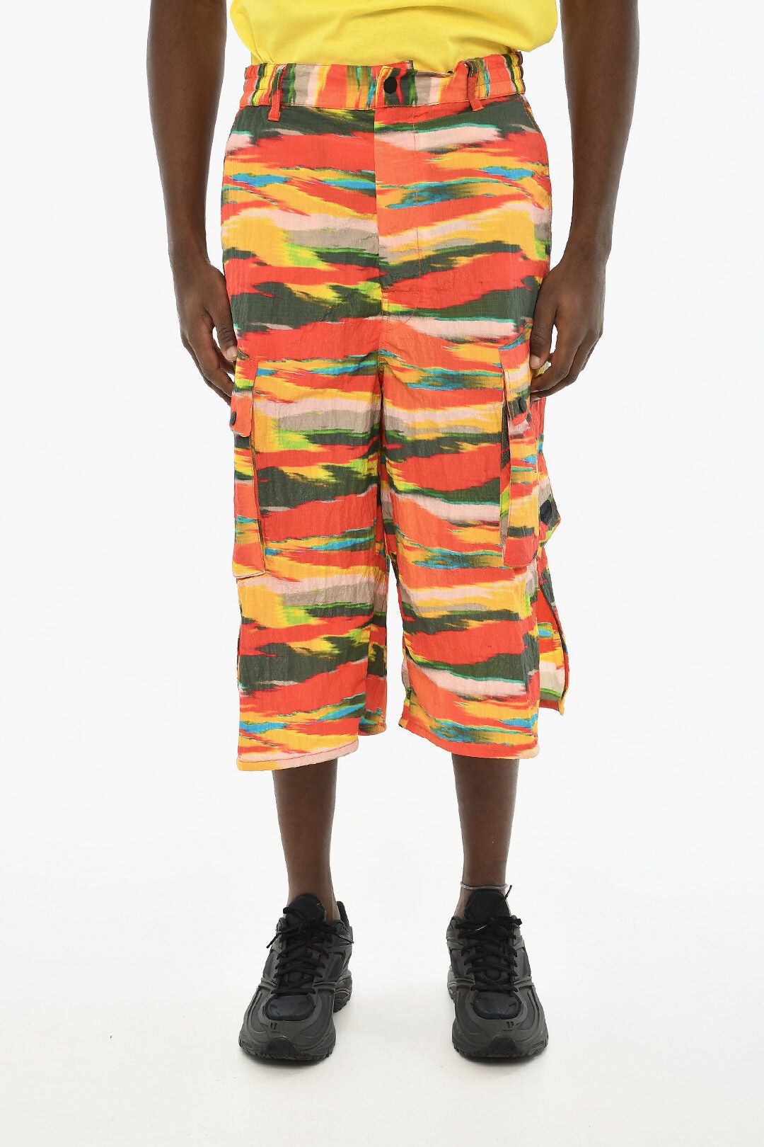 Dsquared2 Multicolour Shorts with Branded Button Size US 34 / EU 50 - 1 Thumbnail