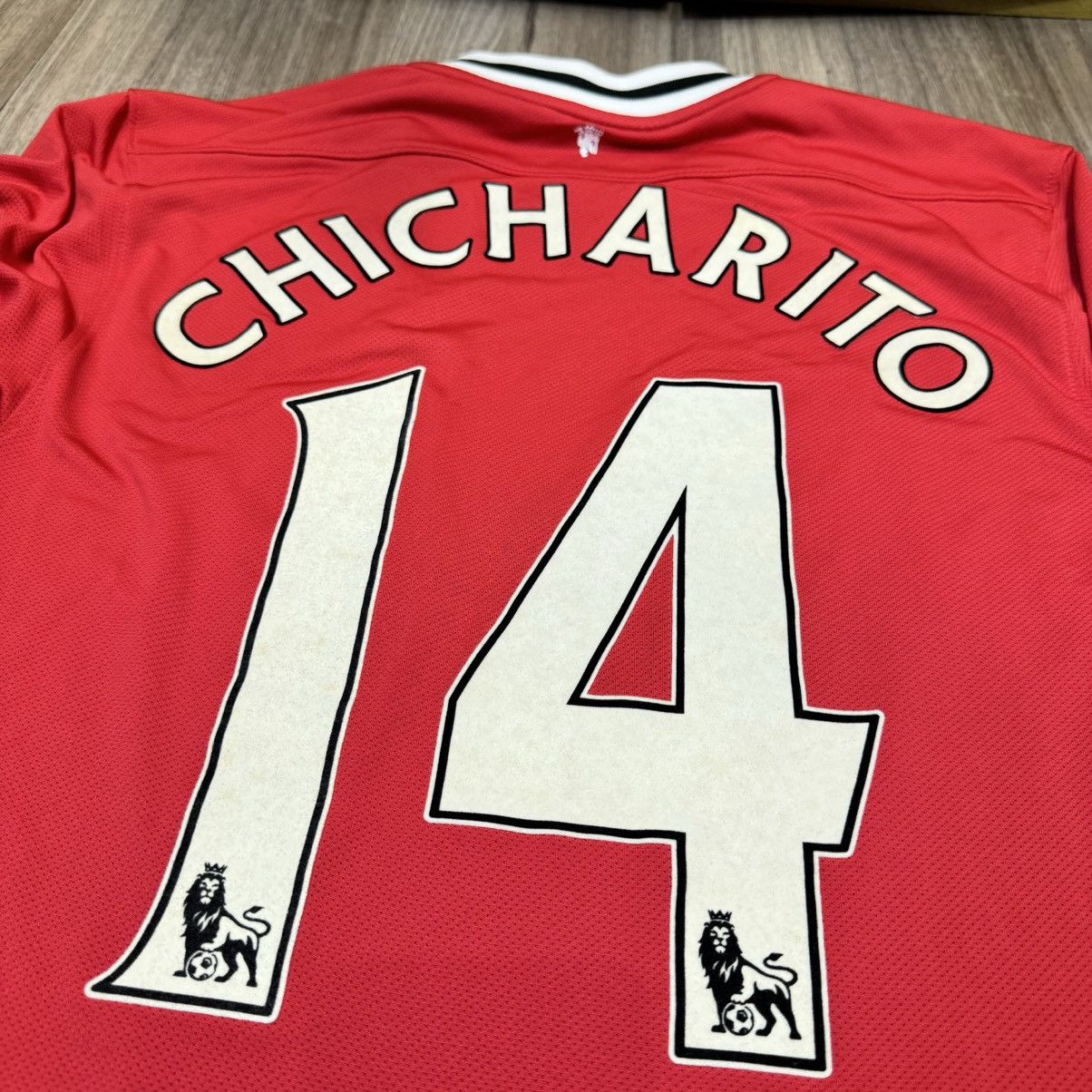 Other Manchester United 11/12 home shirt #14 Chicharito Size US L / EU 52-54 / 3 - 4 Thumbnail