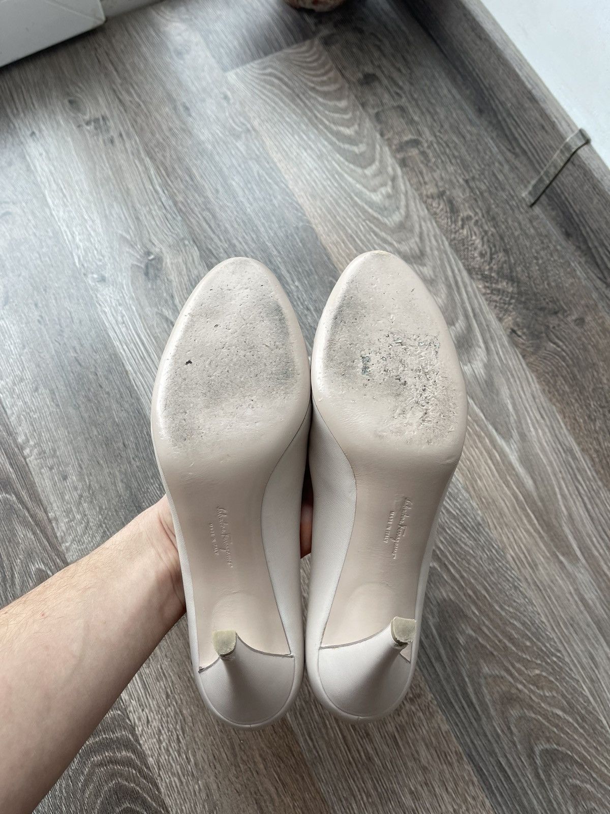 Salvatore Ferragamo × Vintage 😍Leather Pumps Salvatore Ferragamo Heels beige vintage Size US 8 / IT 38 - 7 Thumbnail