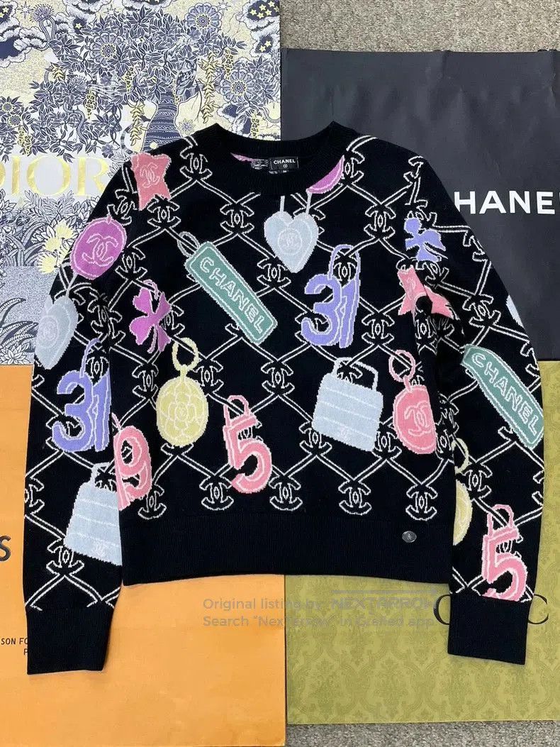 Chanel Chanel Colored Cashmere Knit Sweater. Size US M / EU 48-50 / 2 - 1 Thumbnail