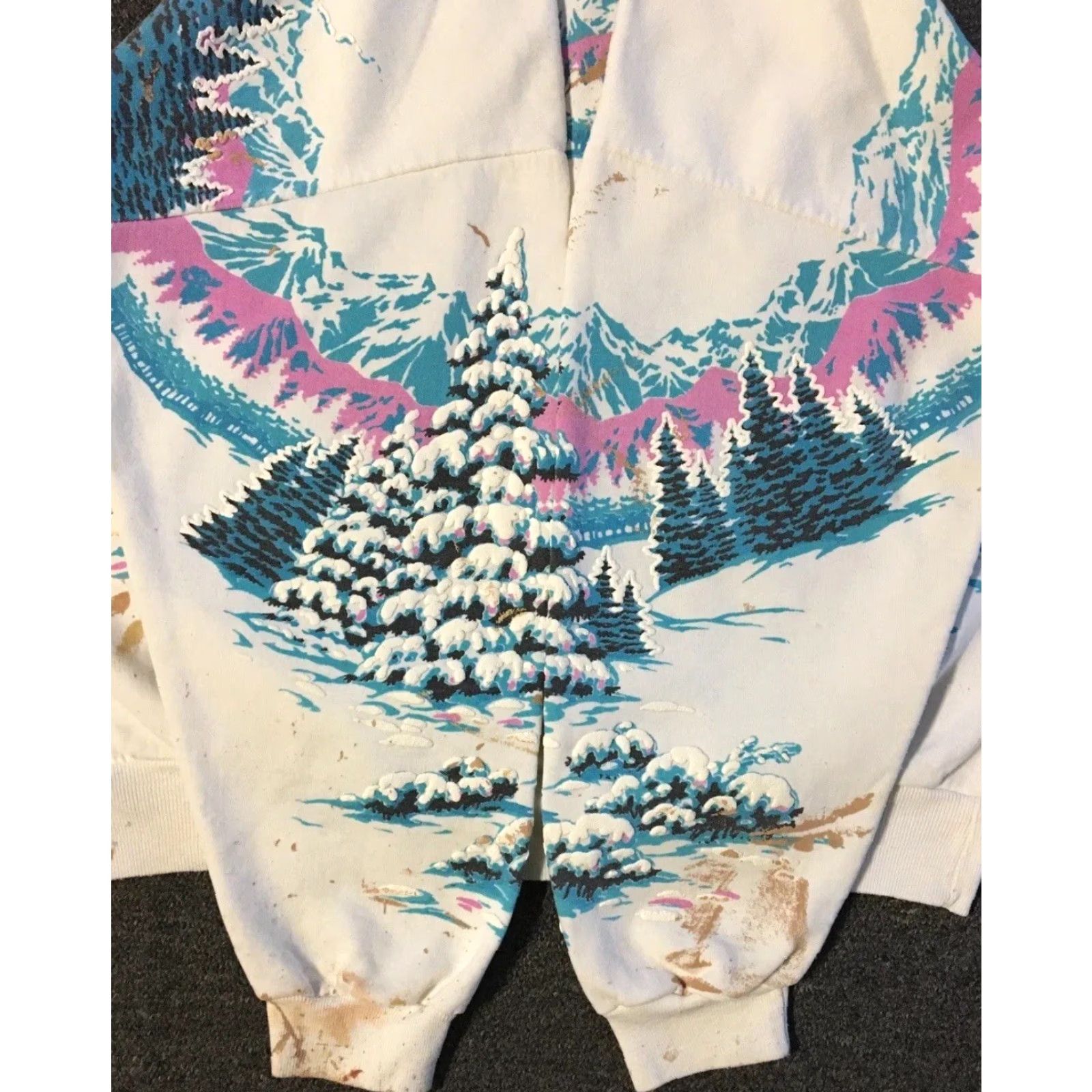 Vintage VINTAGE 90s Snow Mountain Faded Distressed AOP Puff Print Boxy Fit Sweatshirt White M Hoodie Mens US All Over Print Snowboard Grunge Ski Art Size US M / EU 48-50 / 2 - 4 Thumbnail