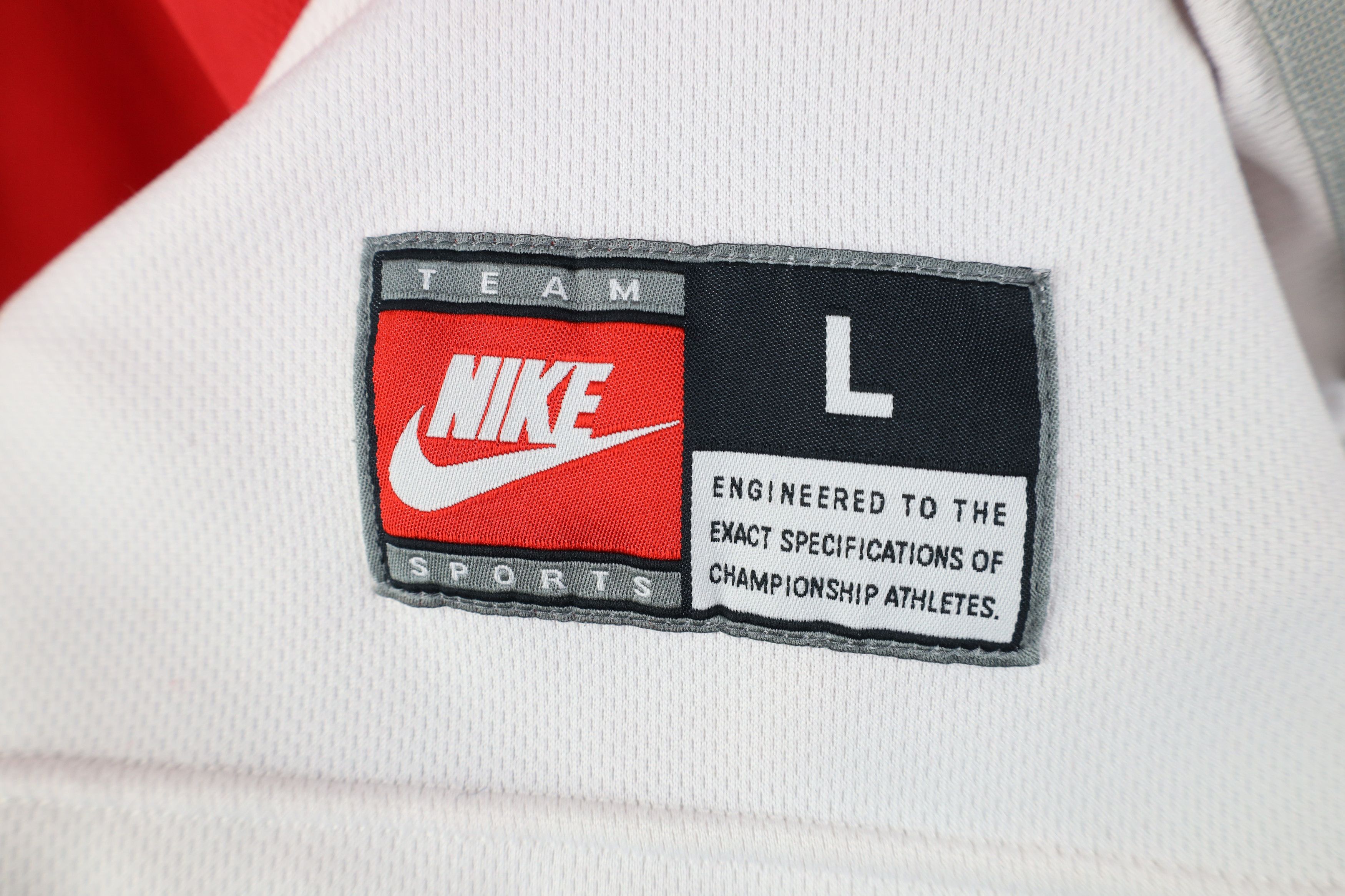 Nike Vintage 90s Nike University Basketball Warm Shooting Shirt Size US L / EU 52-54 / 3 - 6 Thumbnail