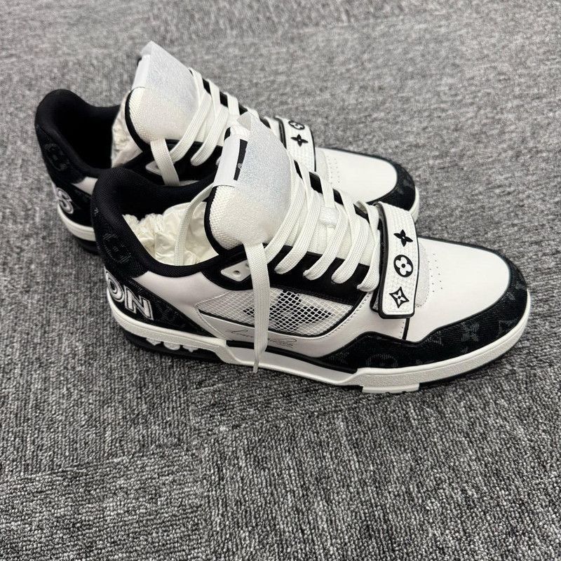 Louis Vuitton Louis Vuitton Trainer Low Top Sneakers -2508 Size US 8 / EU 41 - 1 Thumbnail