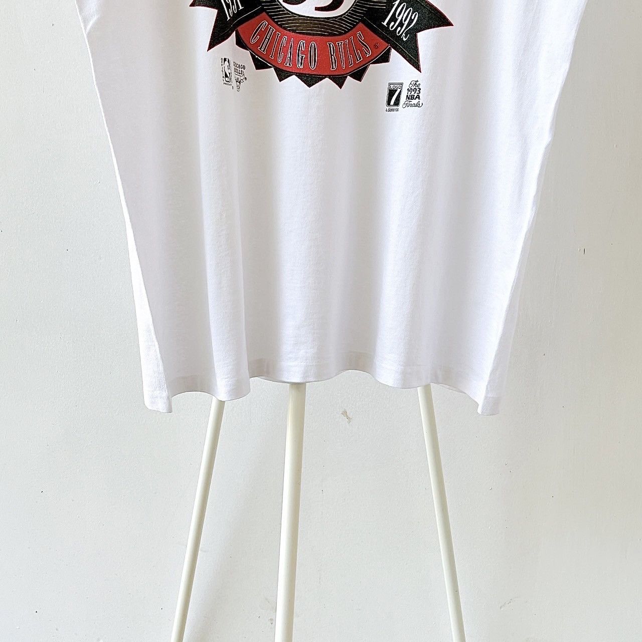 Vintage 90s Chicago Bulls NBA t-shirt/ XL Size US XL / EU 56 / 4 - 4 Thumbnail
