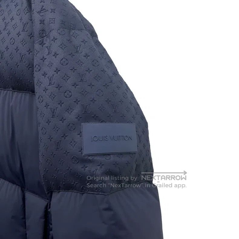 Louis Vuitton Louis Vuitton Embossed hooded down jacket Size US M / EU 48-50 / 2 - 7 Thumbnail