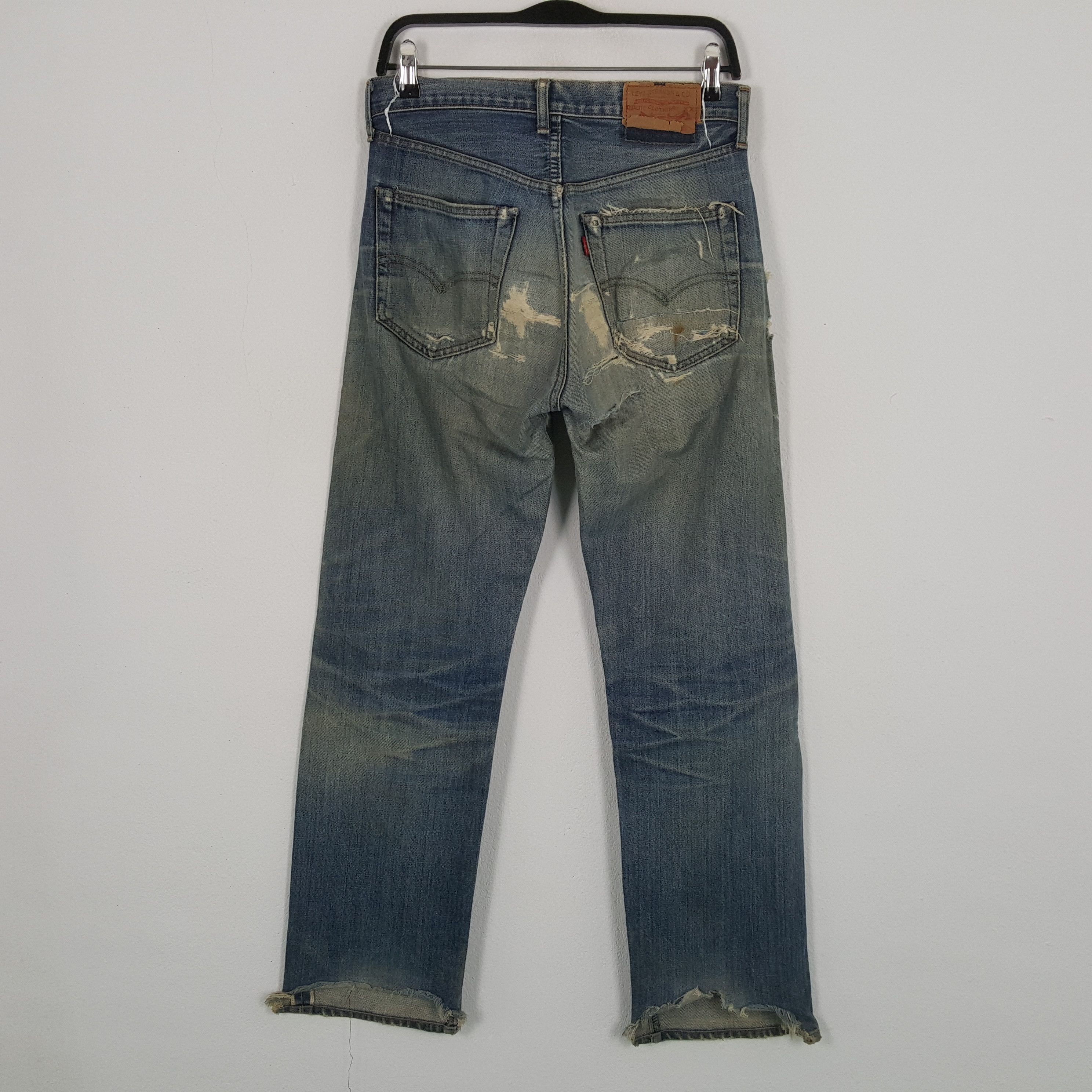 Levi's × Vintage LEVI'S Distressed Jeans Daily Streetwear Style Size US 29 - 4 Thumbnail