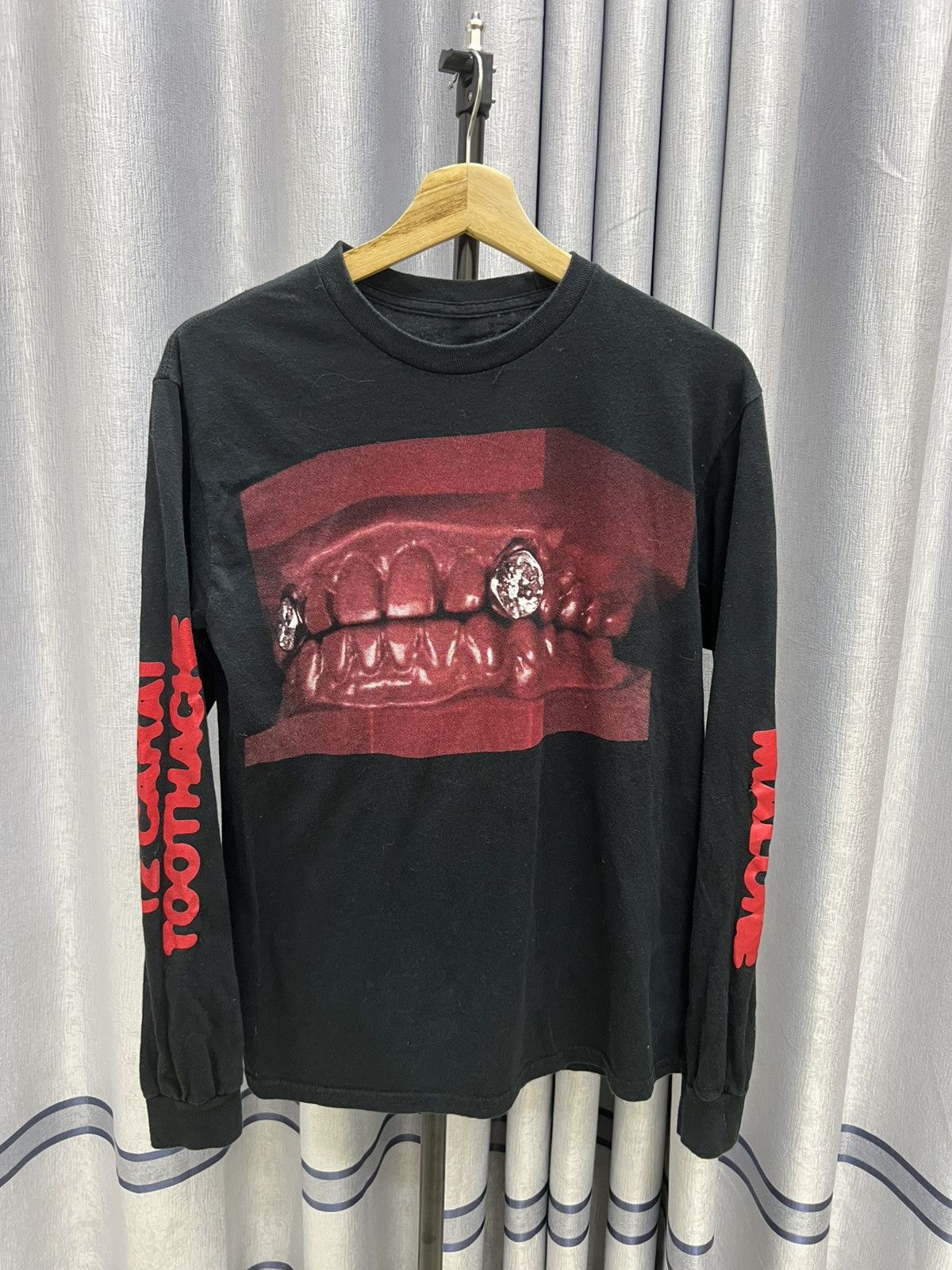 Rap Tees Post Malone 12 carat toothache Long Sleeve Rap Tee Size US S / EU 44-46 / 1 - 1 Thumbnail