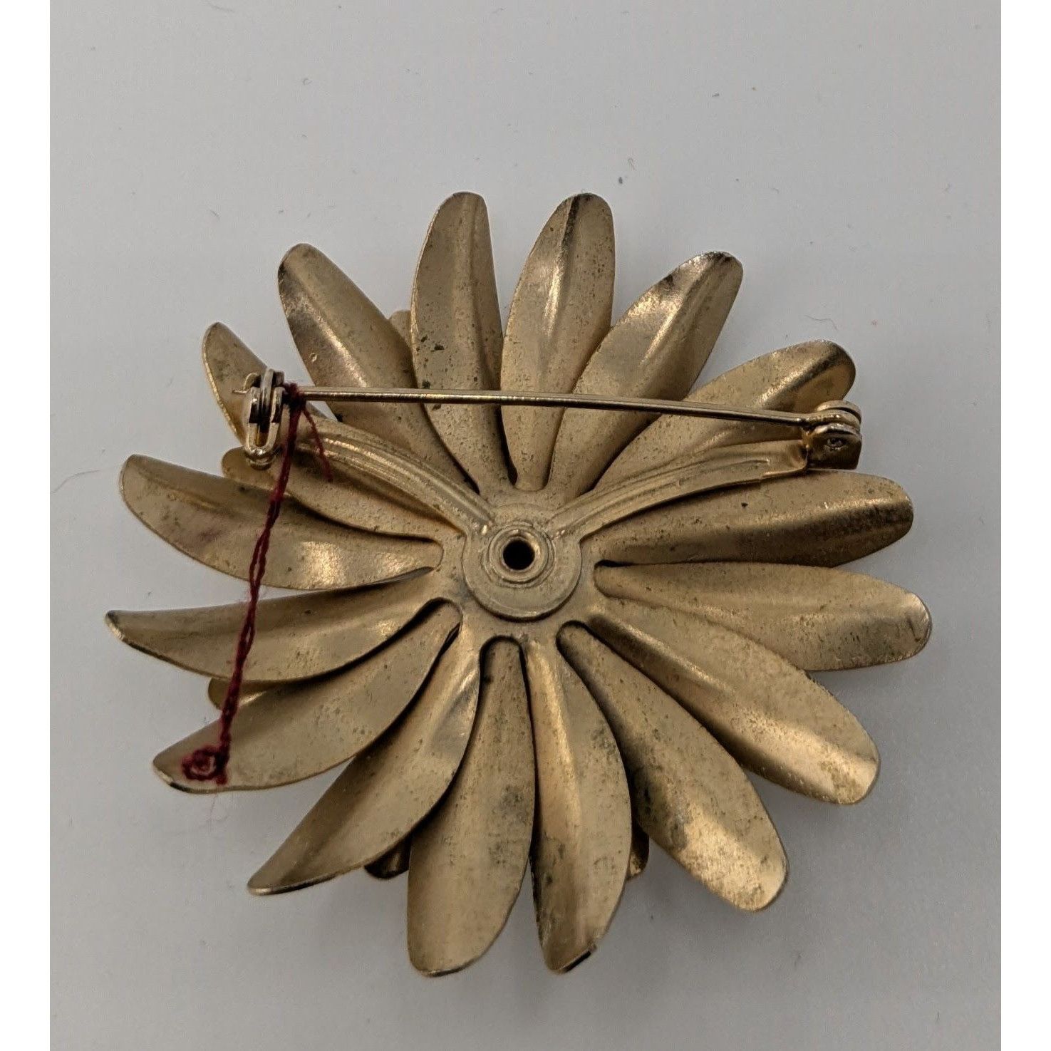 Other Vintage Cottagecore Gold-Tone Flower Brooch With Faux Pearl Size ONE SIZE - 6 Thumbnail