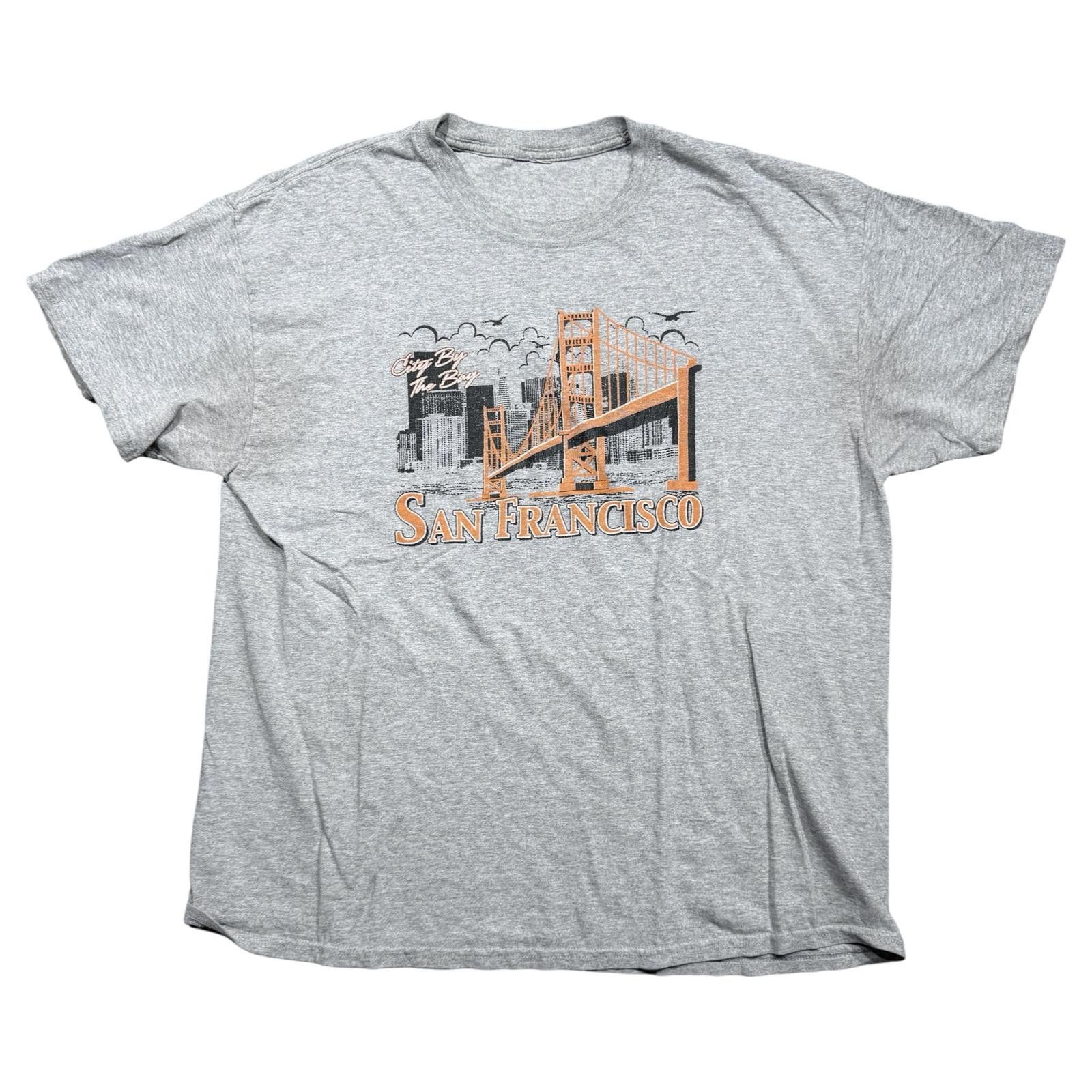 Designer San Francisco Golden Gate Bridge Graphic T-Shirt Size US XL / EU 56 / 4 - 1 Thumbnail