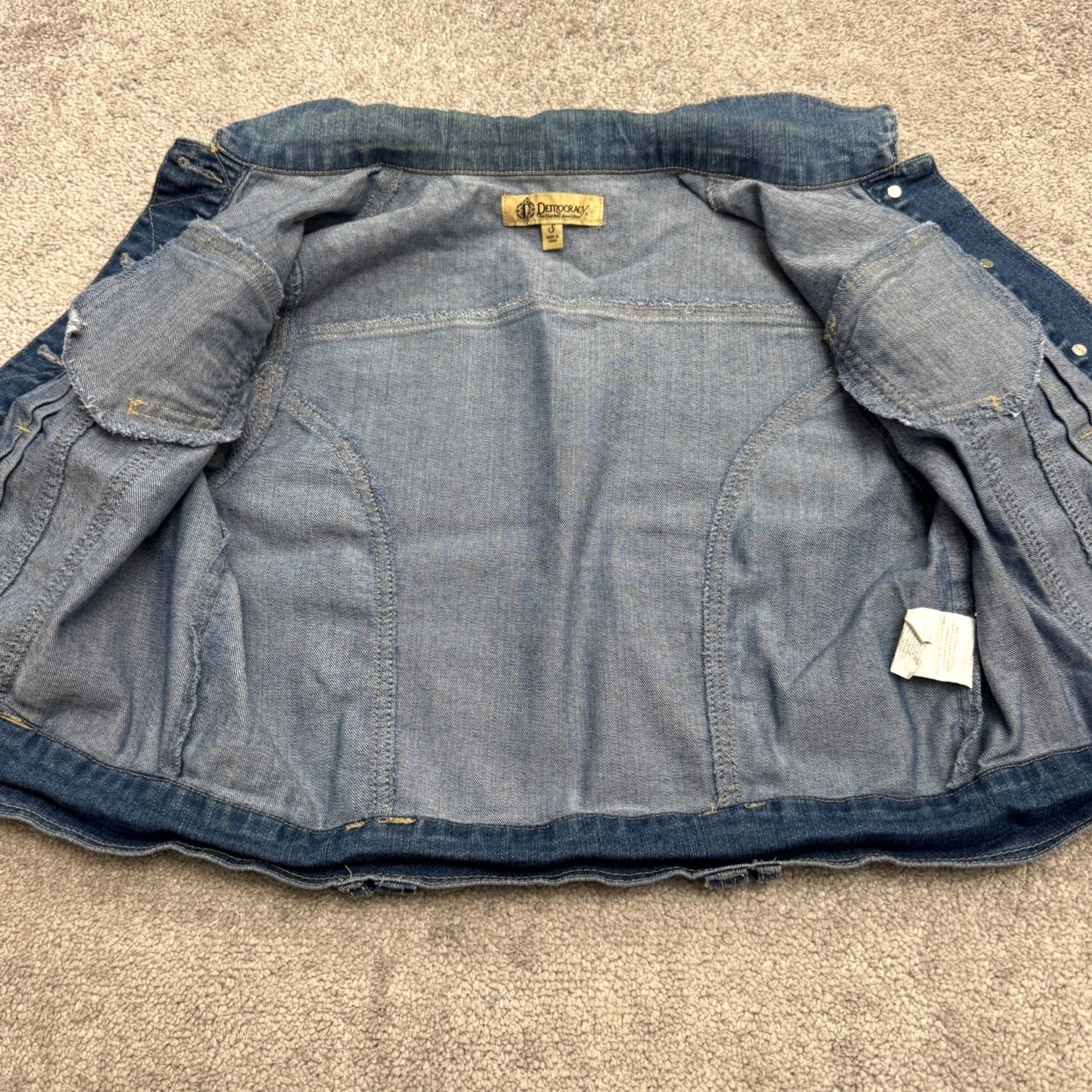Vintage VINTAGE Democracy Studded Rhinestone Embellished Denim Jacket Womens Small Blue Button Size M / US 6-8 / IT 42-44 - 4 Thumbnail