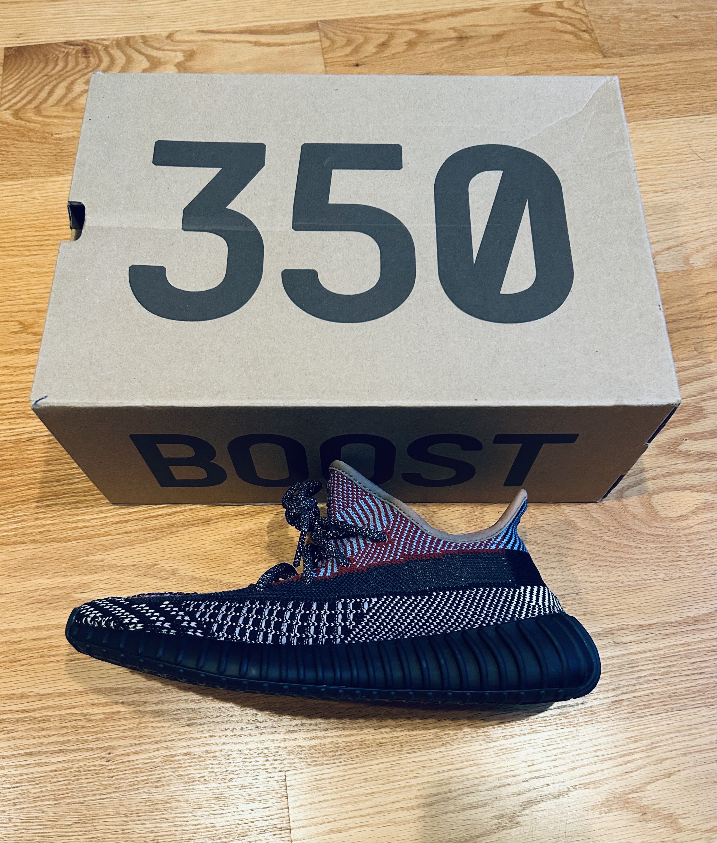 Yeezy Yeezy 350 Yecheil Size US 9 / EU 42 - 2 Thumbnail
