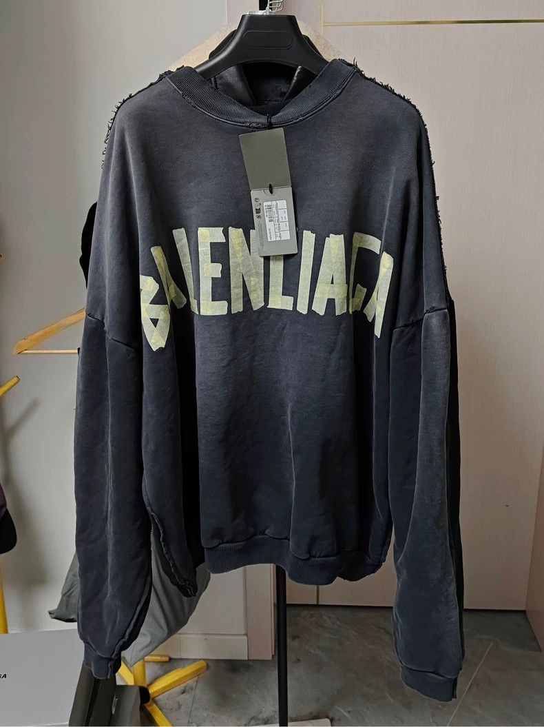 Balenciaga Balenciaga 23 FW 2-in-1 tape 3 B to make old hoodies 2502-N Size US XXS / EU 40 - 1 Thumbnail