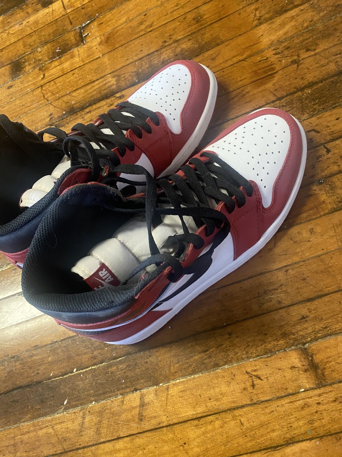 Jordan Brand × Nike Jordan Chicago 1’s Size US 10 / EU 43 - 8 Thumbnail